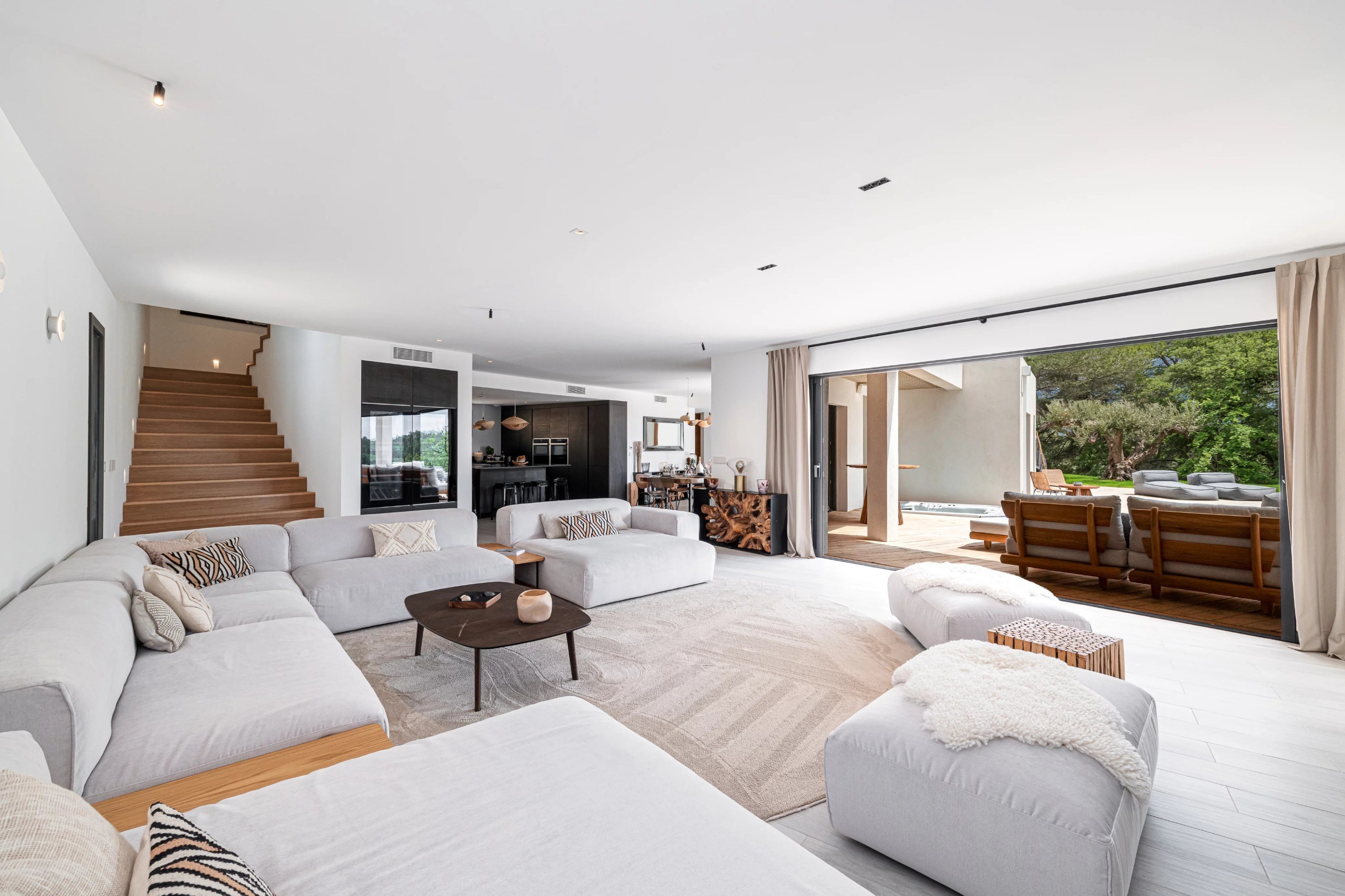  Contemporary villa for sale in Opio 295 m² with infinity pool and panoramic vie… - 物件實景