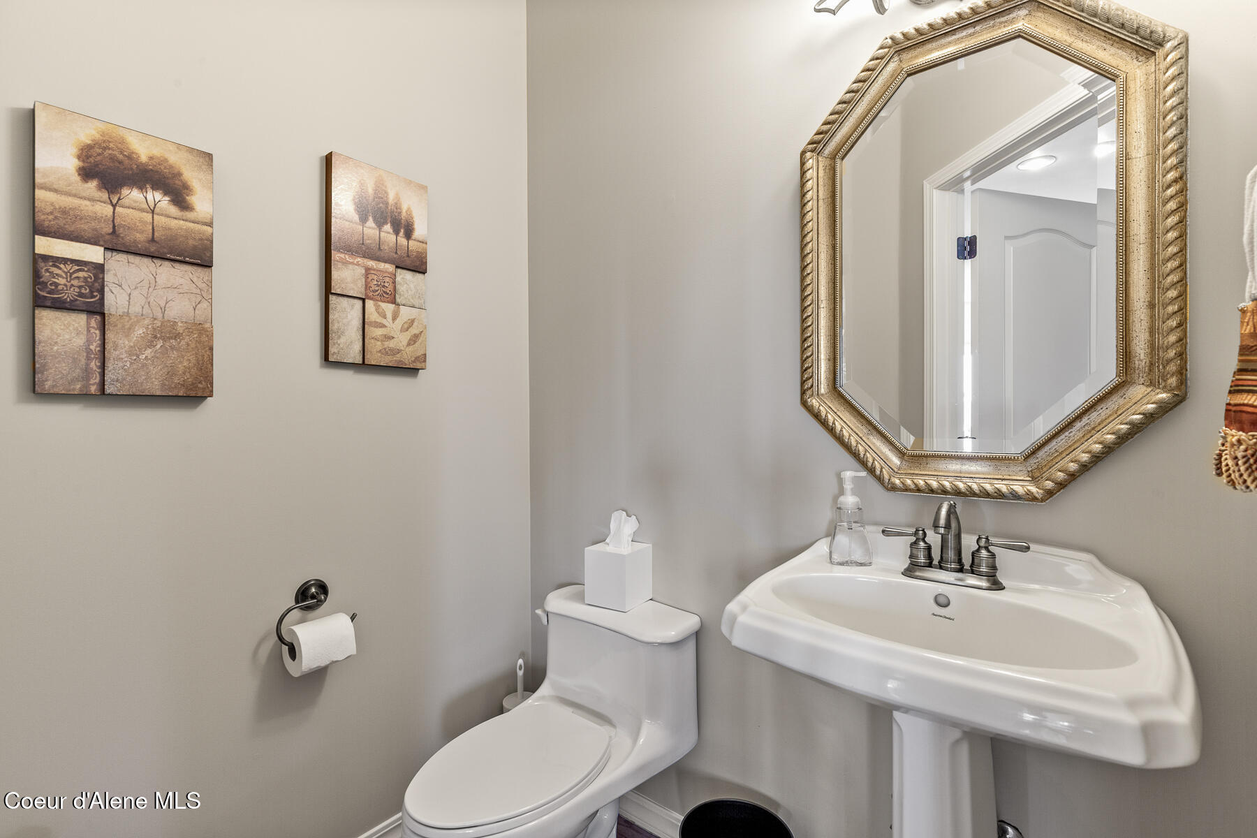 Coeur d'Alene, Idaho, 83814, United States, 4 Bedrooms Bedrooms, ,Residential,For Sale,2048588