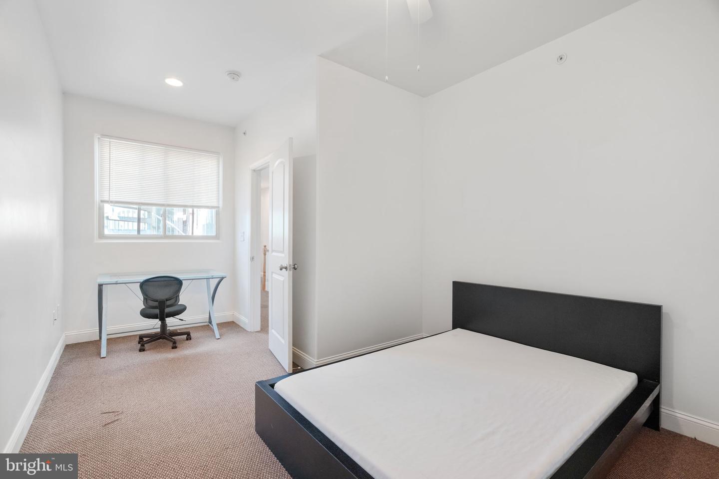 Philadelphia, Pennsylvania, 19133, United States, ,Residential,For Sale,1965543