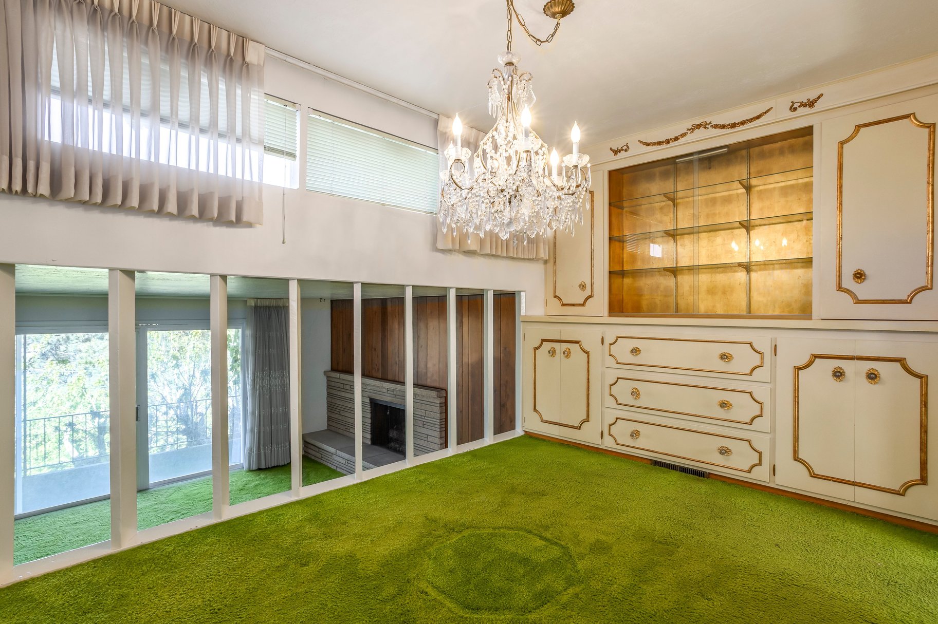  Mid-Century Charm, Incredible Valley Views and Endless Potential - 物件實景