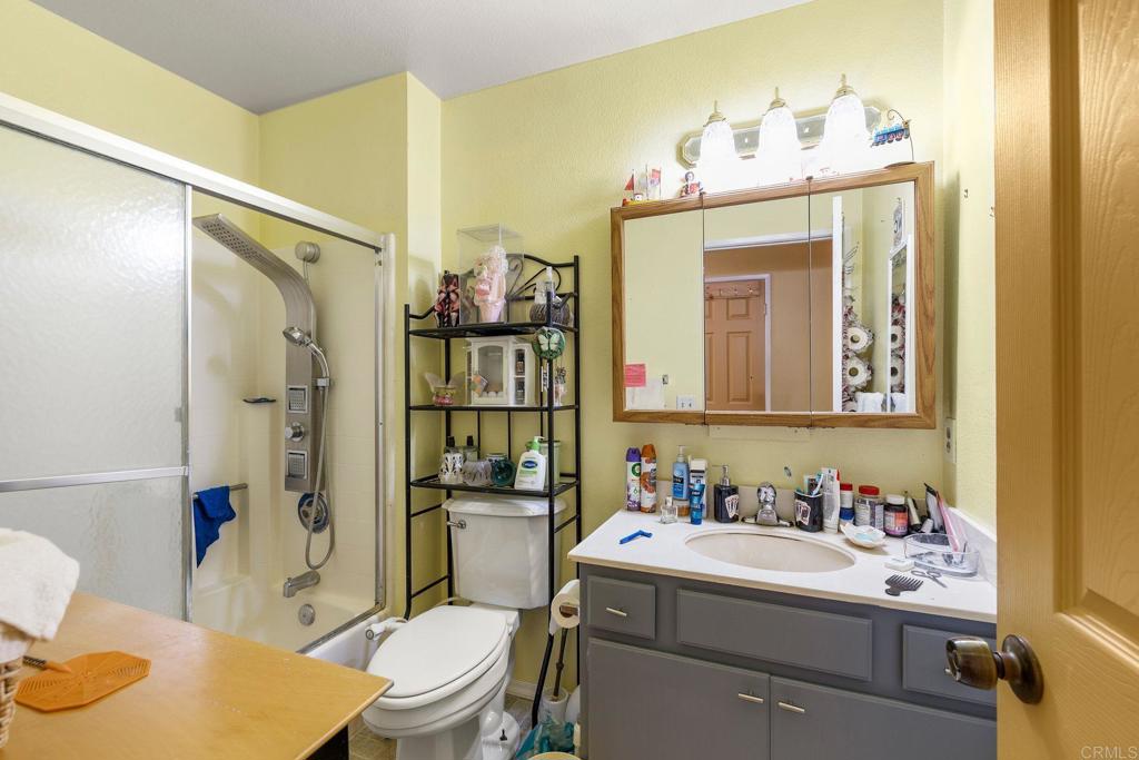 Oceanside, California, 92057, United States, 2 Bedrooms Bedrooms, ,2 BathroomsBathrooms,Residential,For Sale,1850265