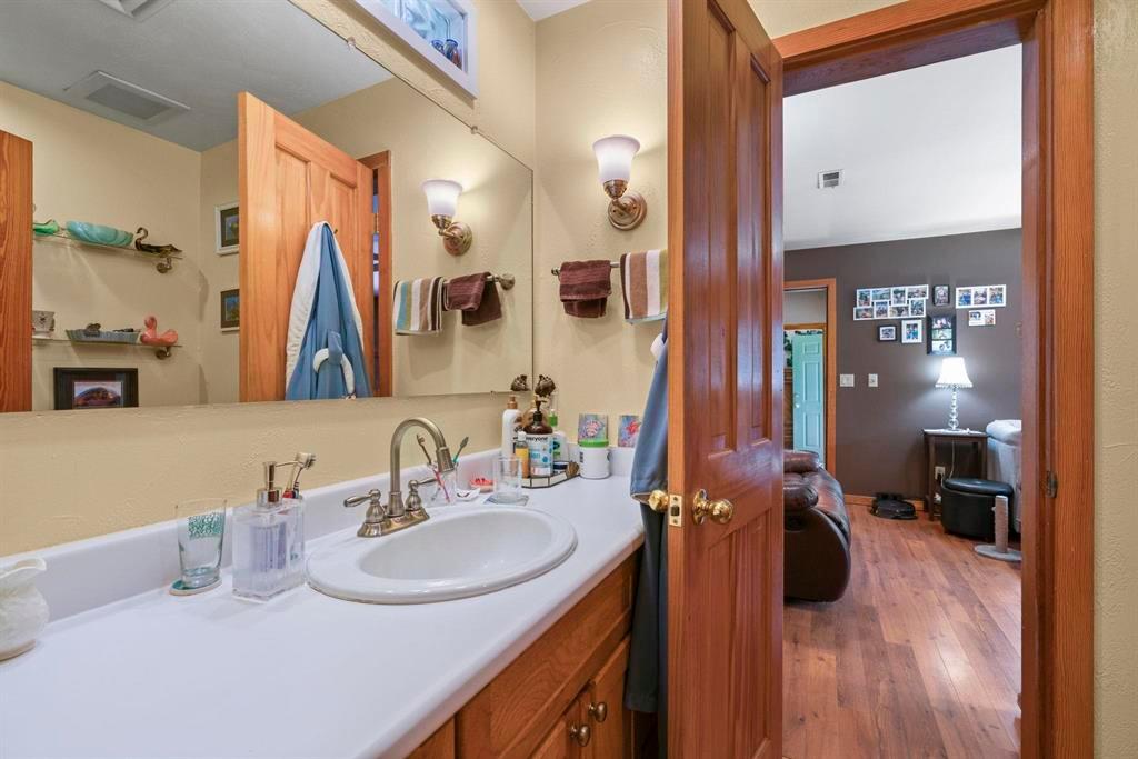 Durango, Colorado, 81301, United States, 3 Bedrooms Bedrooms, ,2 BathroomsBathrooms,Residential,For Sale,1794547