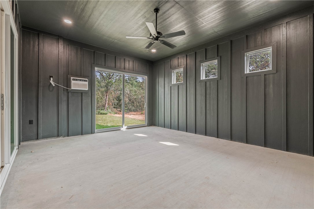 Franklin, Texas, 77856, United States, 4 Bedrooms Bedrooms, ,3 BathroomsBathrooms,Residential,For Sale,1984504