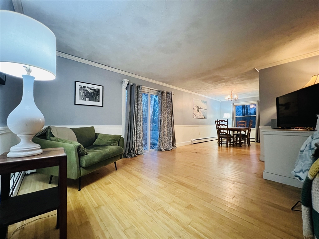 Rowley, Massachusetts, 01969, United States, 3 Bedrooms Bedrooms, ,1 BathroomBathrooms,Residential,For Sale,1988090