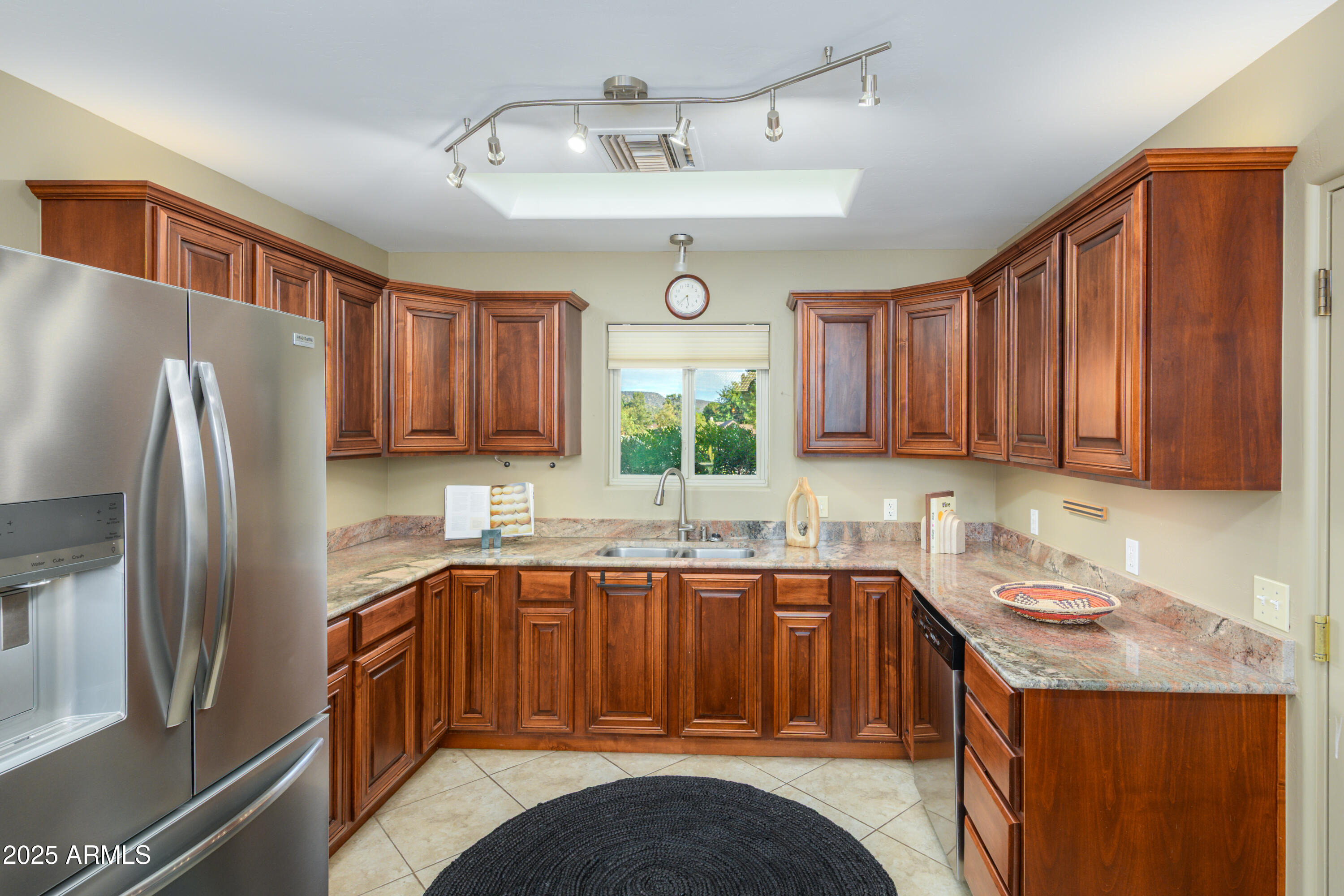 Sedona, Arizona, 86351, United States, 3 Bedrooms Bedrooms, ,Residential,For Sale,1933576