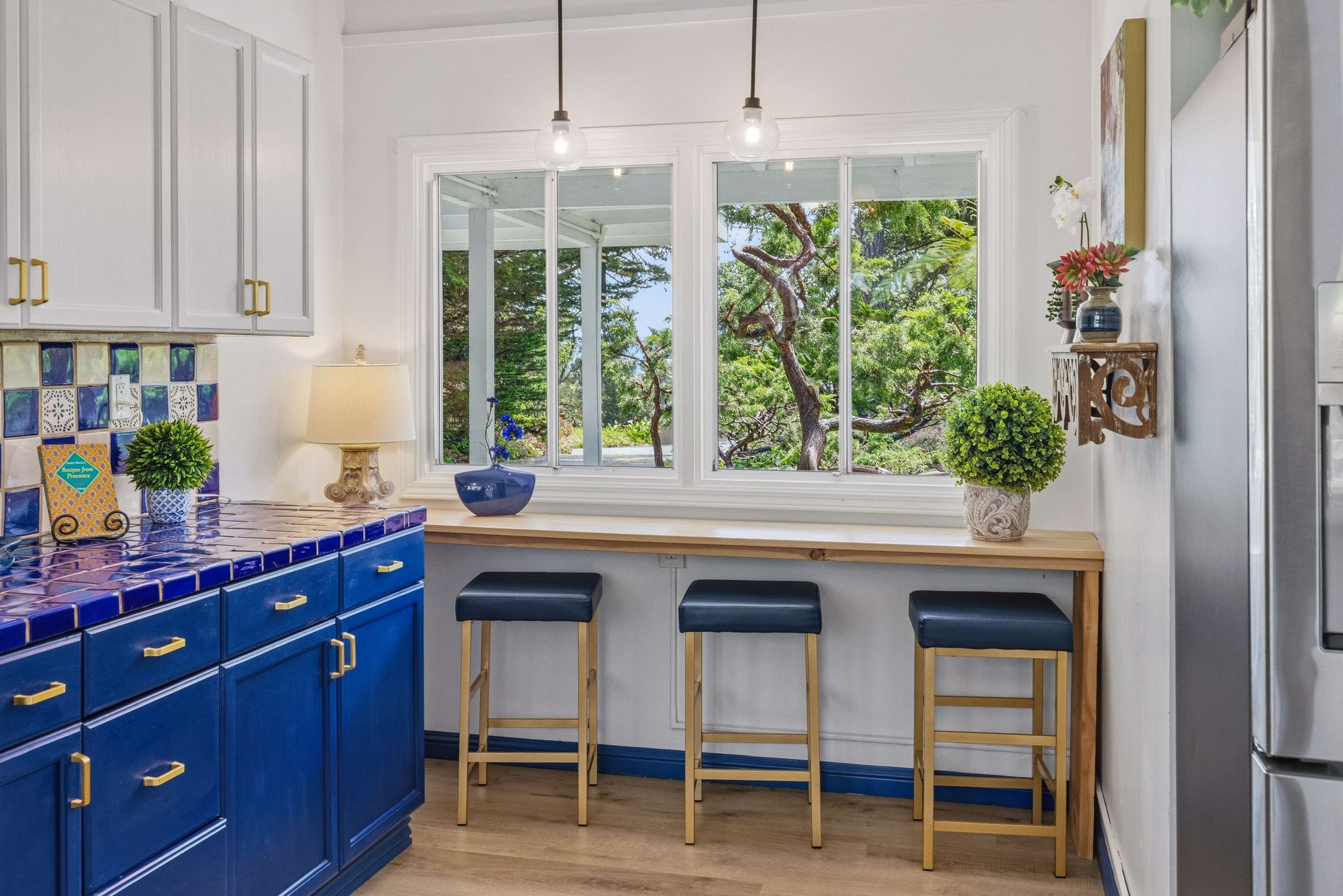  4058 El Bosque Drive - 物件實景