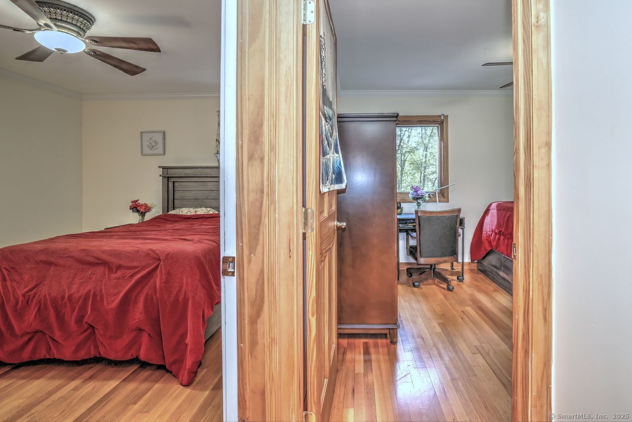 Woodbridge, Connecticut, 06525, United States, 3 Bedrooms Bedrooms, ,2 BathroomsBathrooms,Residential,For Sale,1989444