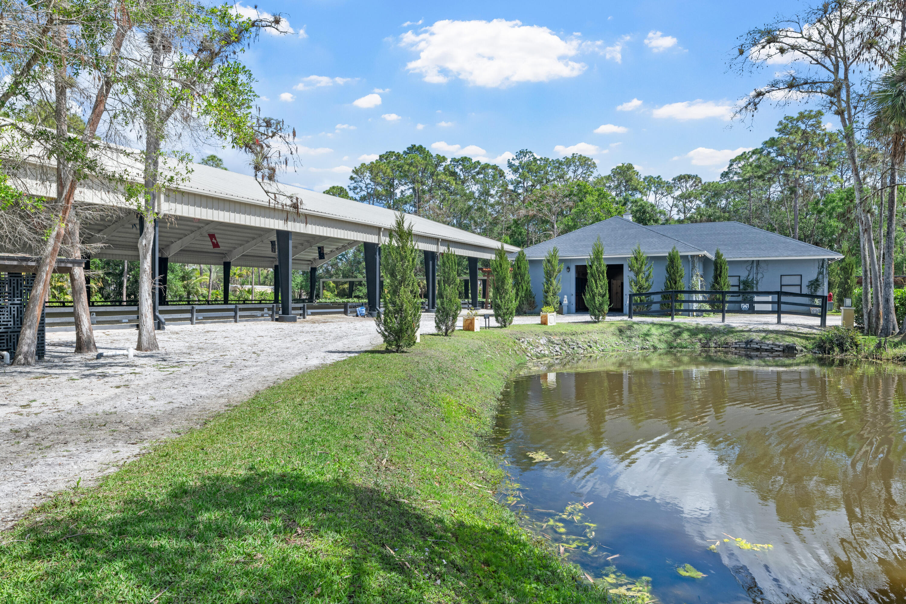  15161 Collecting Canal Road - 物件實景