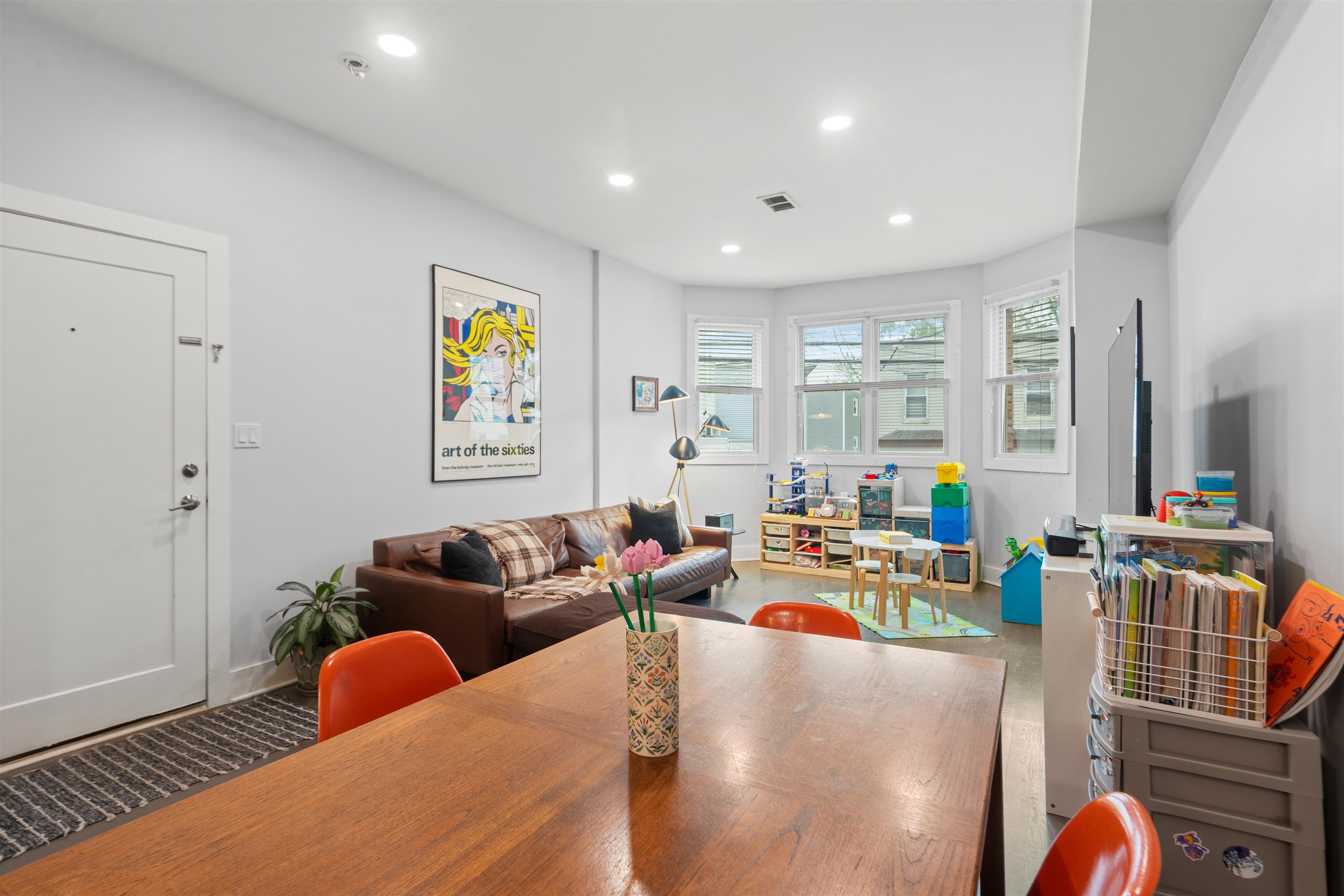 Jersey City, New Jersey, 07307, United States, 3 Bedrooms Bedrooms, ,2 BathroomsBathrooms,Residential,For Sale,1916782