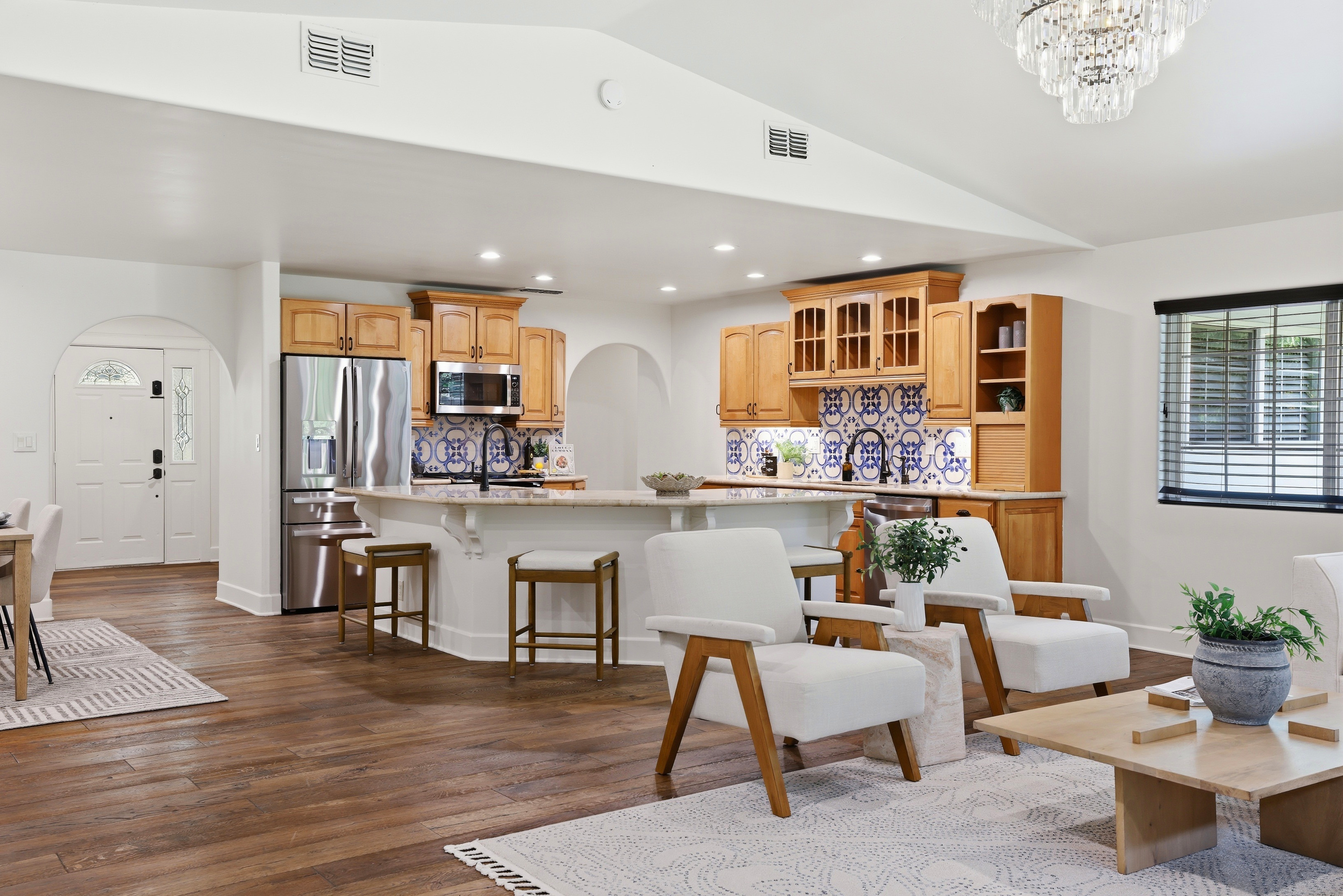  8735 Phoenix Avenue, Fair Oaks, CA 95628 - 物件實景