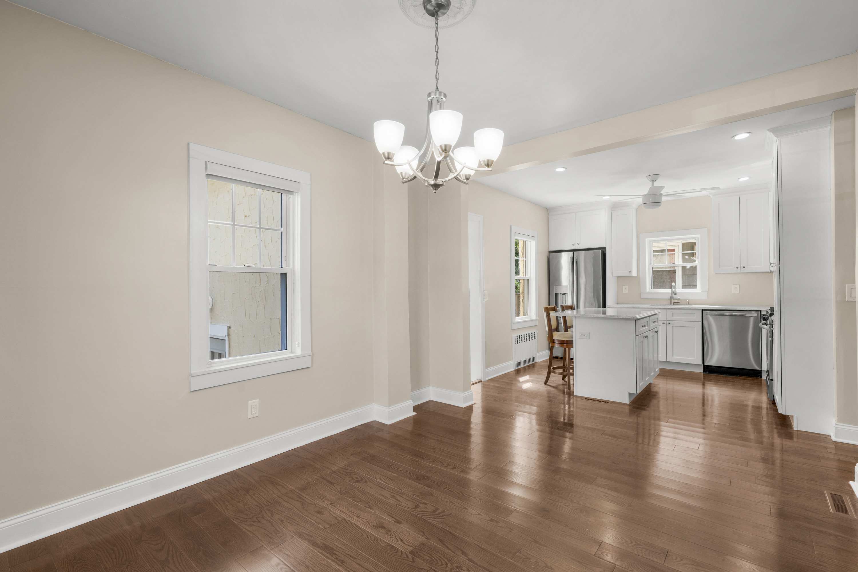  Wonderful 2-Family Mamaroneck Home - 物件實景