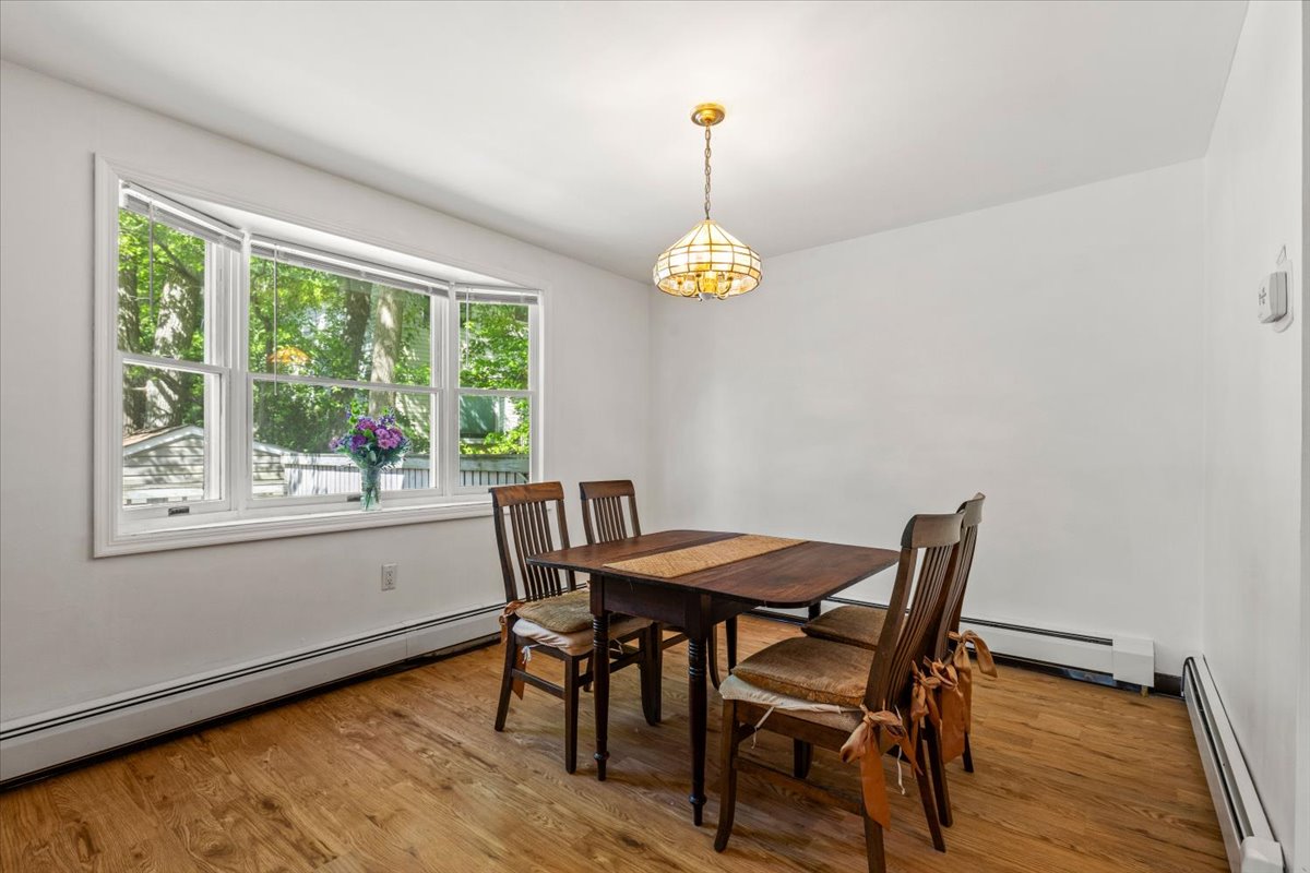 Staten Island, New York, 10312, United States, 2 Bedrooms Bedrooms, ,2 BathroomsBathrooms,Residential,For Sale,1819813