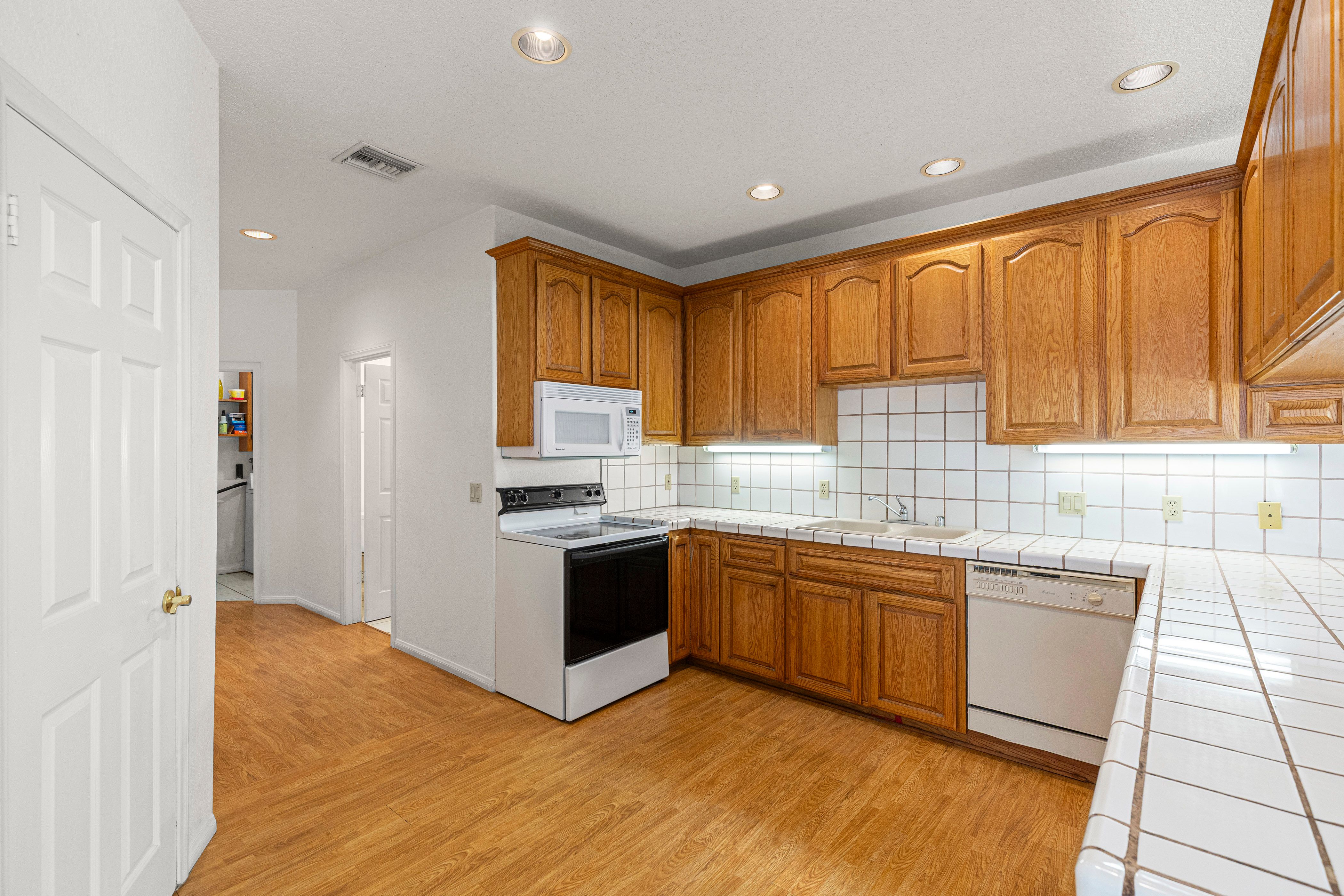  2446-2448 Sacada Circle, Carlsbad, CA 92009 - 物件實景