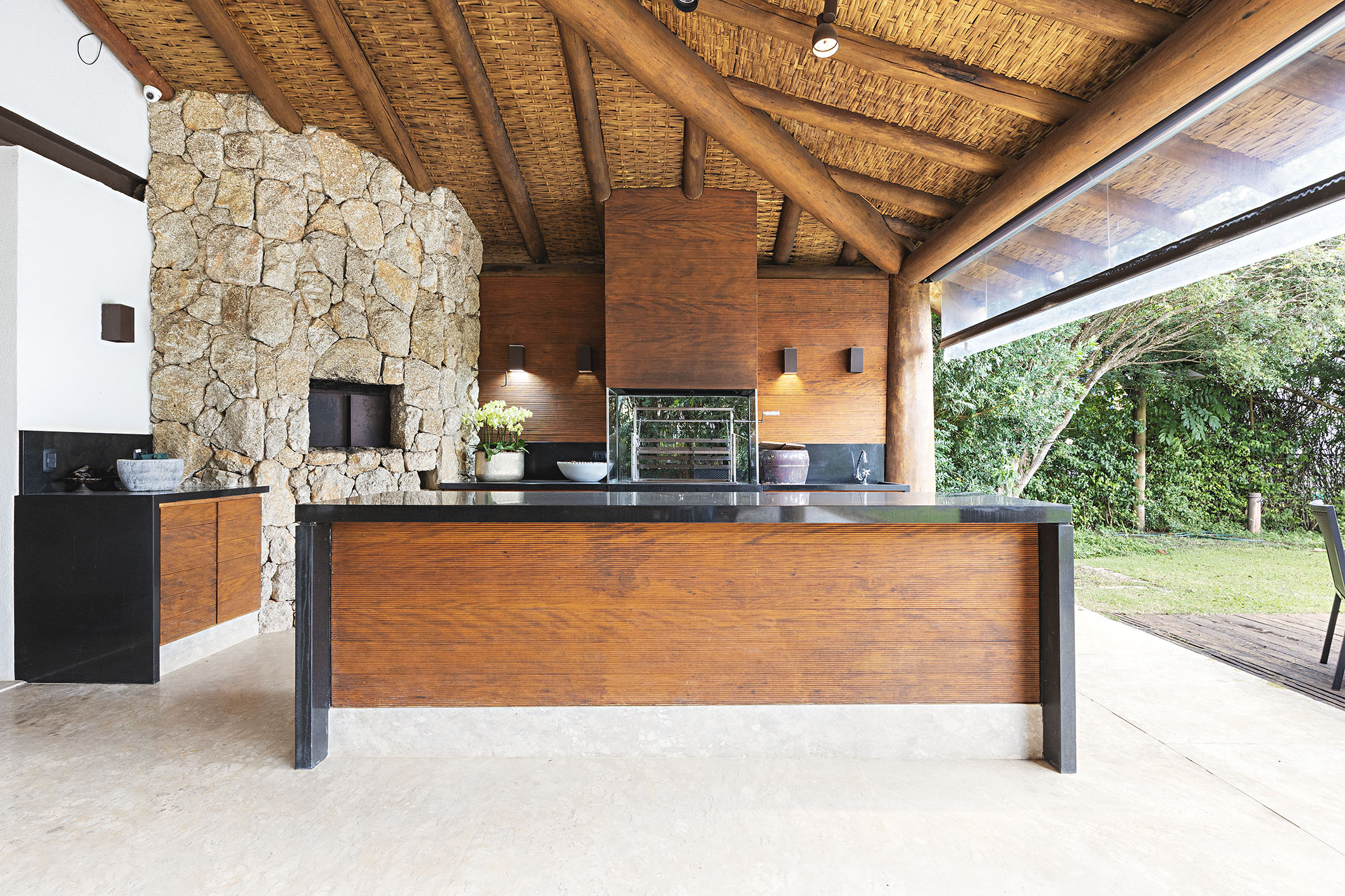  Farmhouse-Style Residence with Permanent Views of the Golf Course - 物件實景