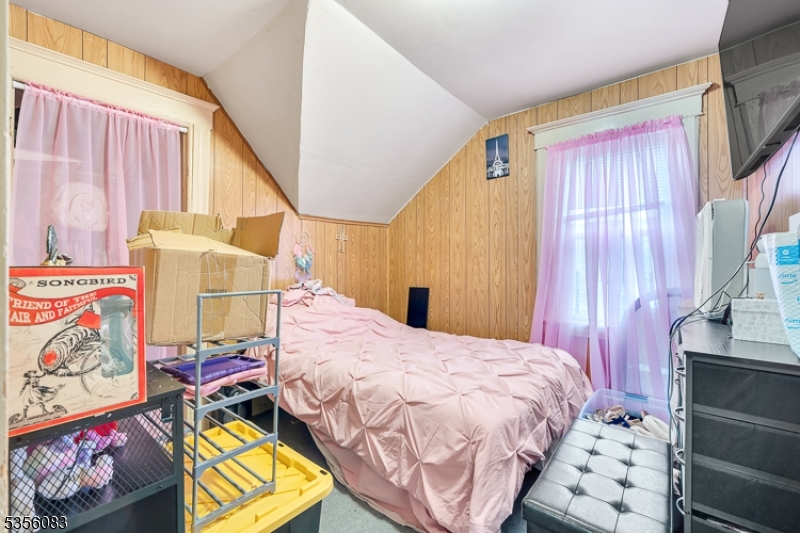 Paterson City, New Jersey, 07522, United States, 8 Bedrooms Bedrooms, ,3 BathroomsBathrooms,Residential,For Sale,1805304