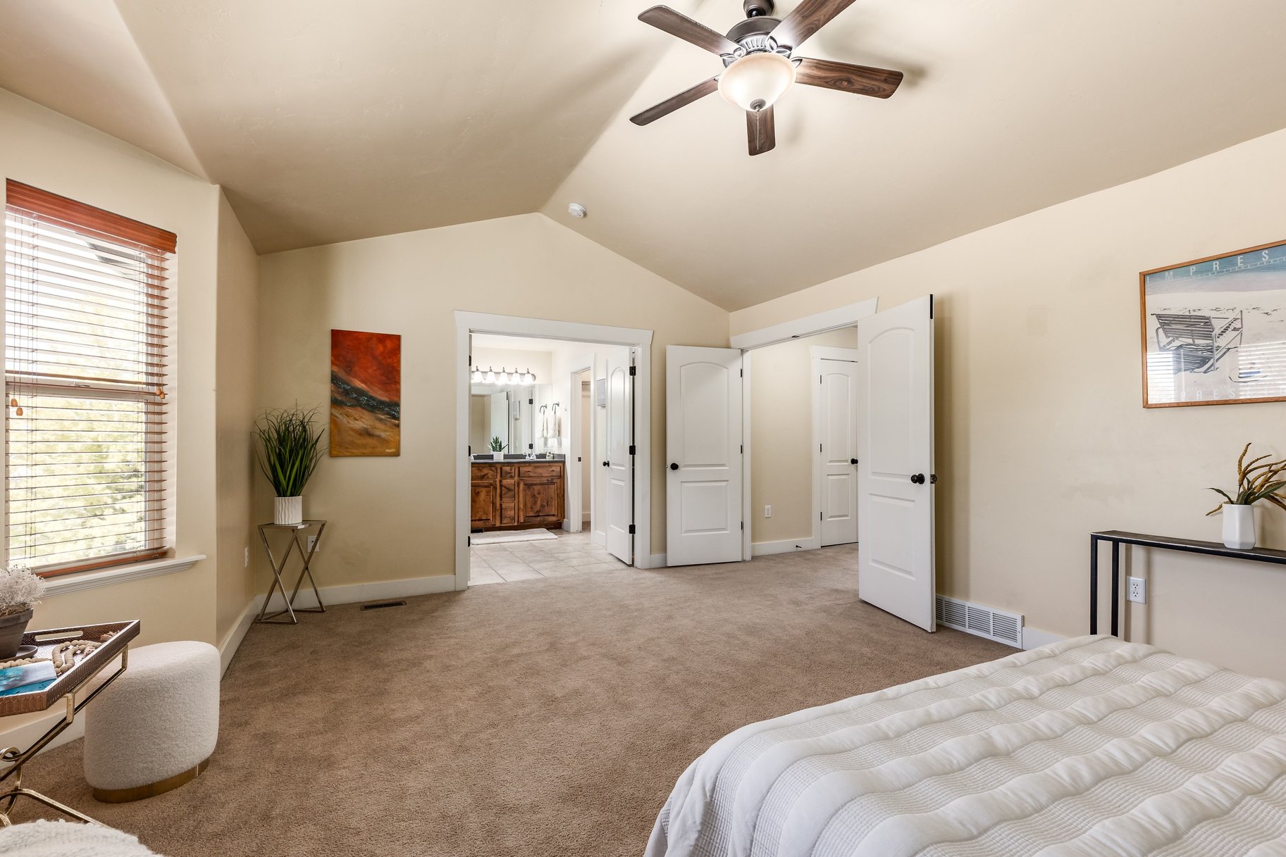  Prime Holladay Townhome in an Unbeatable Location - 物件實景