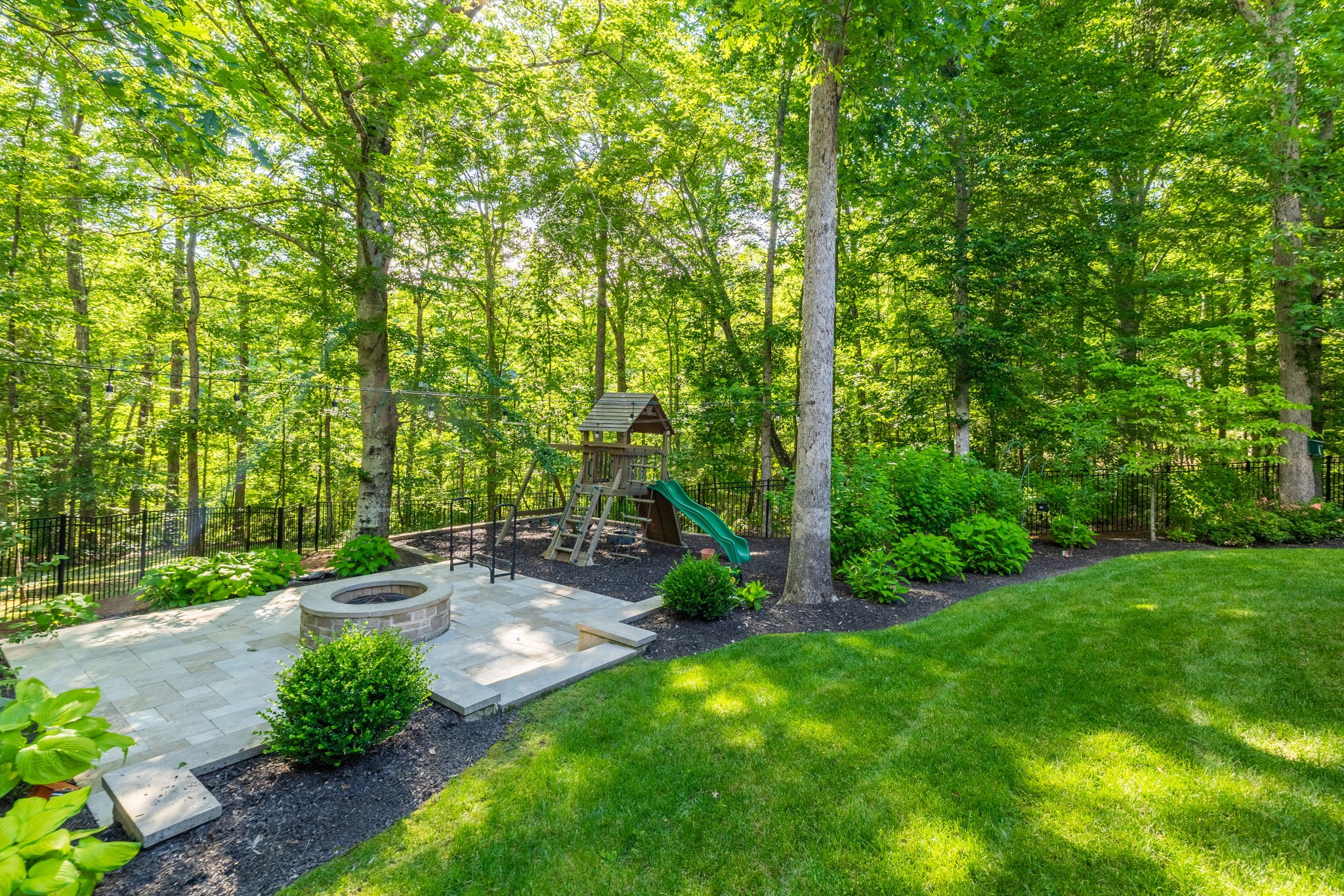  1003 Champion Hills Dr, Kingston Springs, TN, 37082 - 物件實景