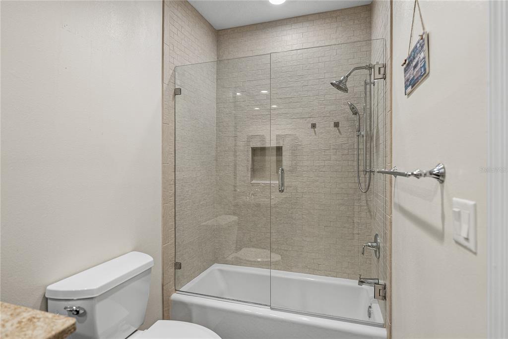 Seffner, Florida, 33584, United States, 5 Bedrooms Bedrooms, ,4 BathroomsBathrooms,Residential,For Sale,1991744