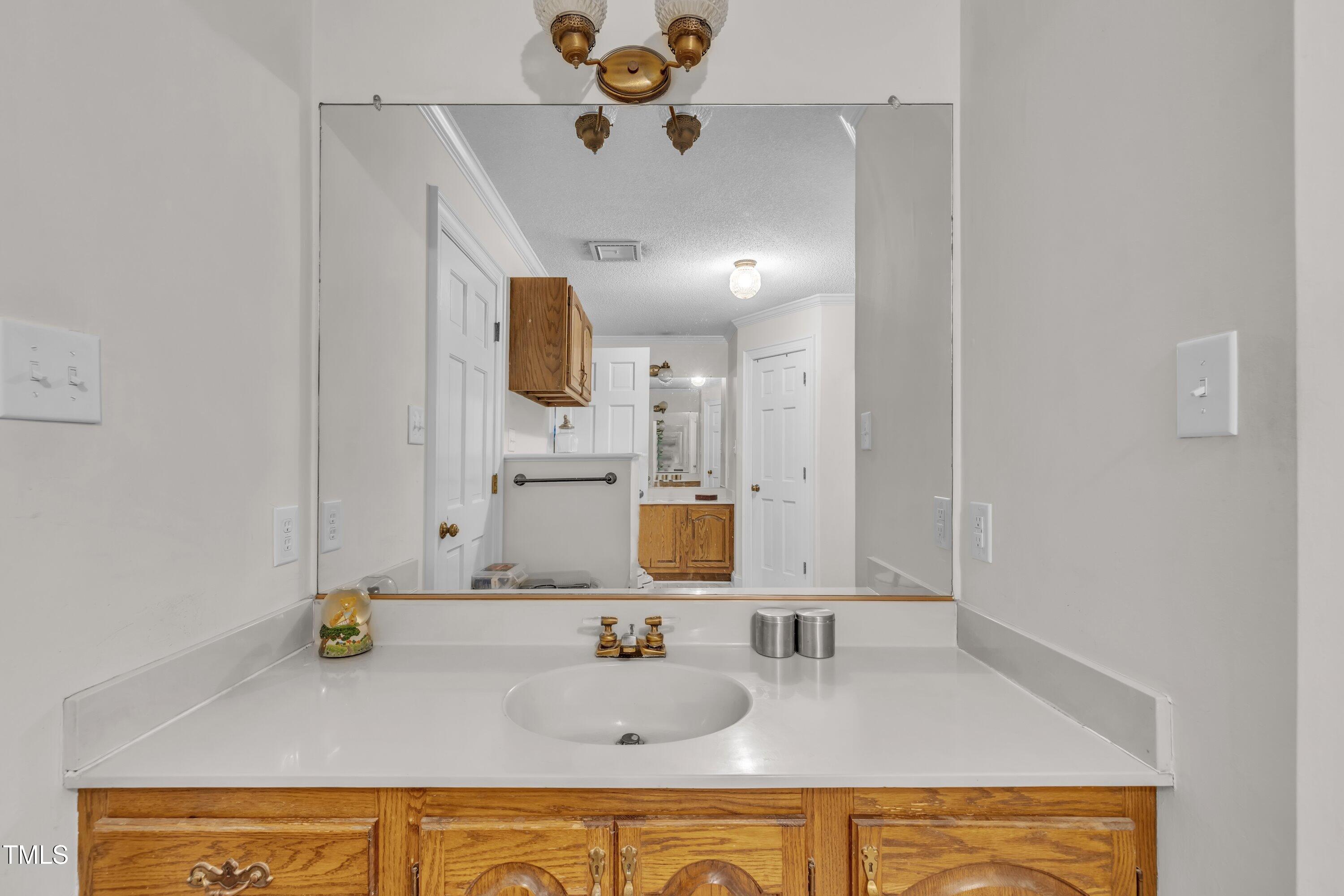 Smithfield, North Carolina, 27577, United States, 5 Bedrooms Bedrooms, ,4 BathroomsBathrooms,Residential,For Sale,1911718