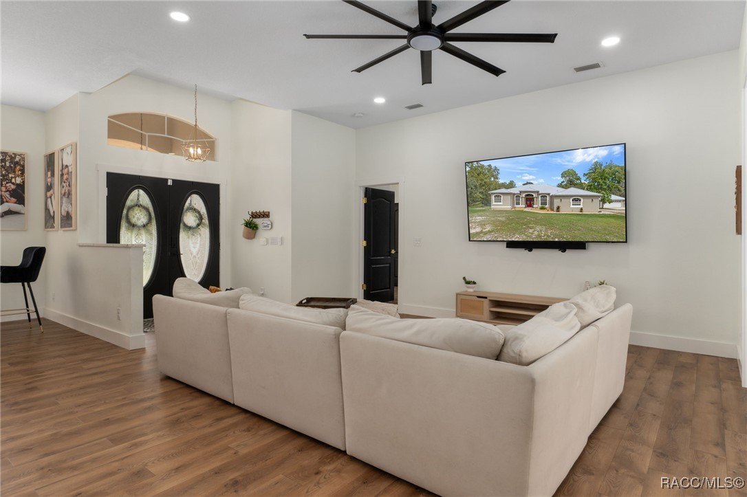 Beverly Hills, Florida, 34465, United States, 3 Bedrooms Bedrooms, ,2 BathroomsBathrooms,Residential,For Sale,1976634