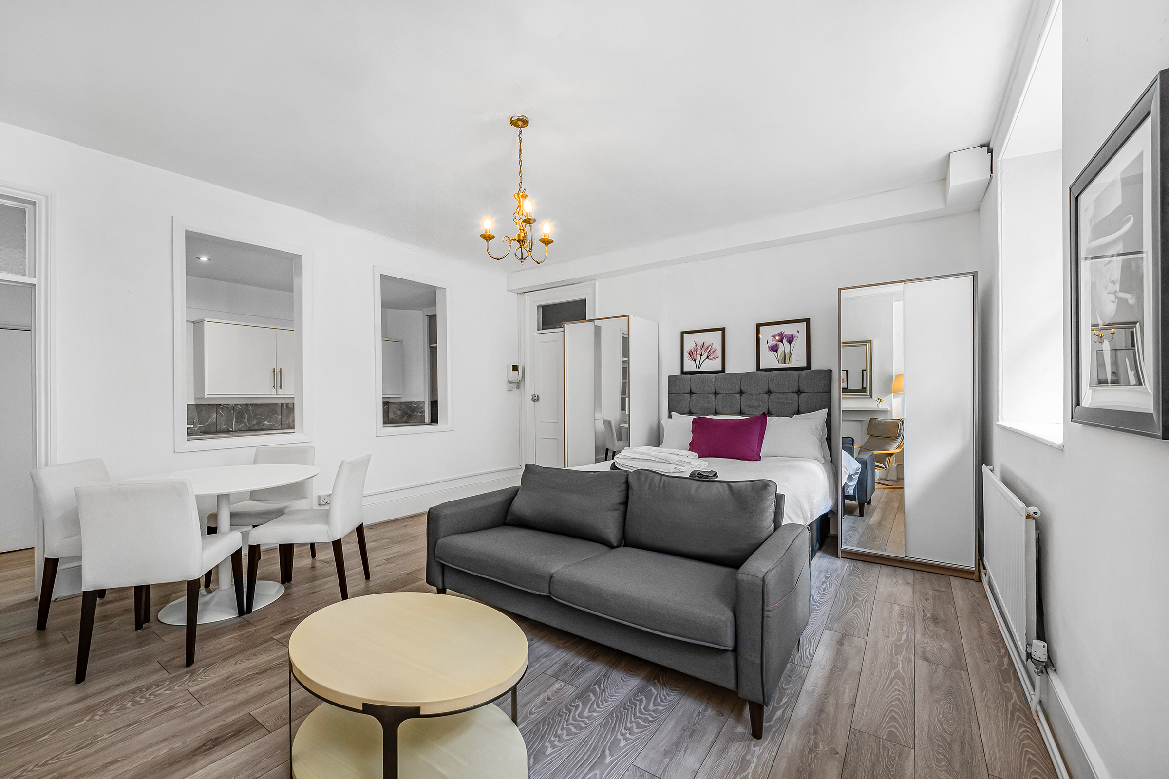  Unbroken Freehold Residential Investment Moments from Hyde Park - 物件實景