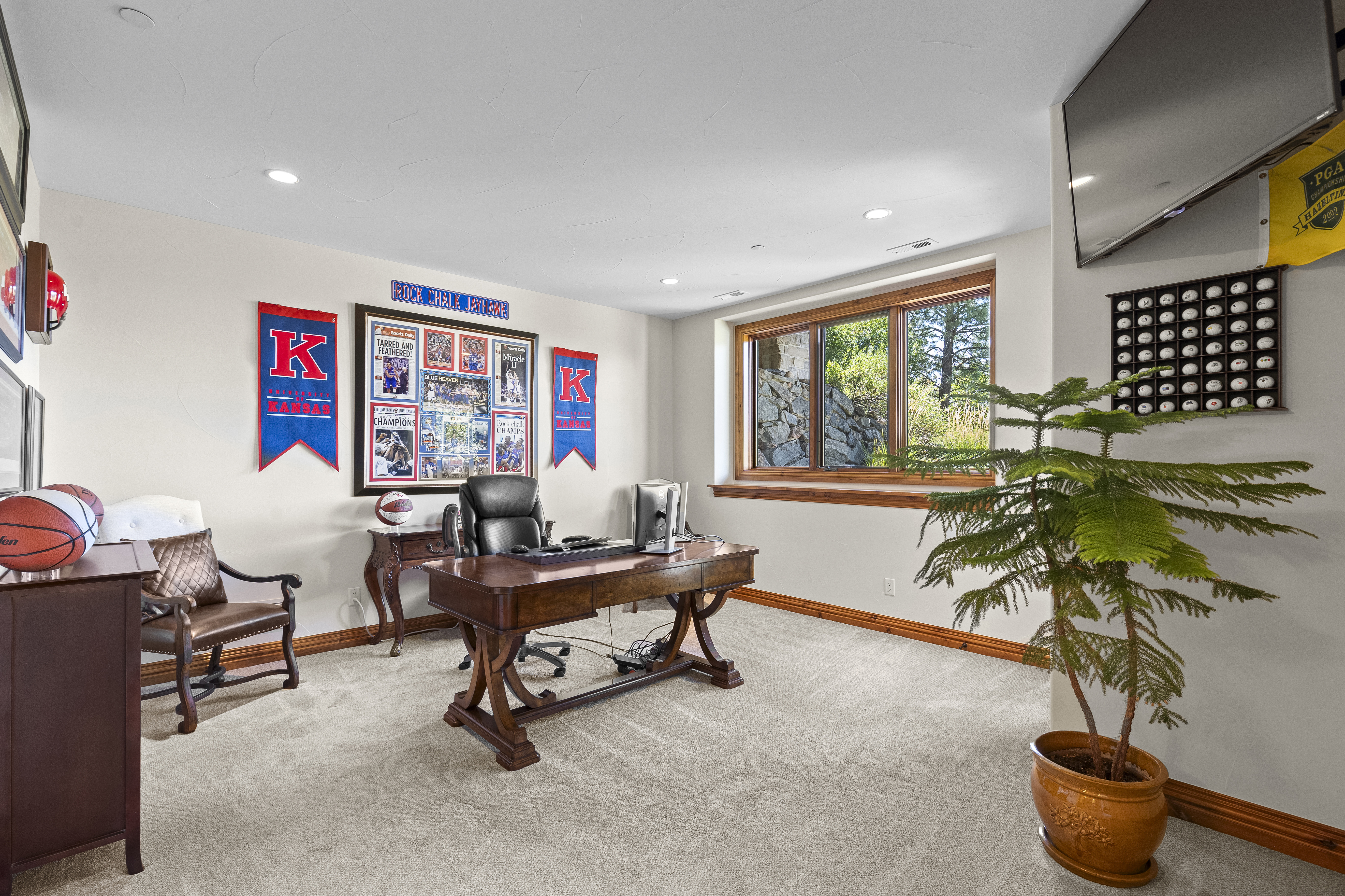  Distinguished 5 Bed  7 Bath Legacy Estate in Castle Pines Village - 物件實景
