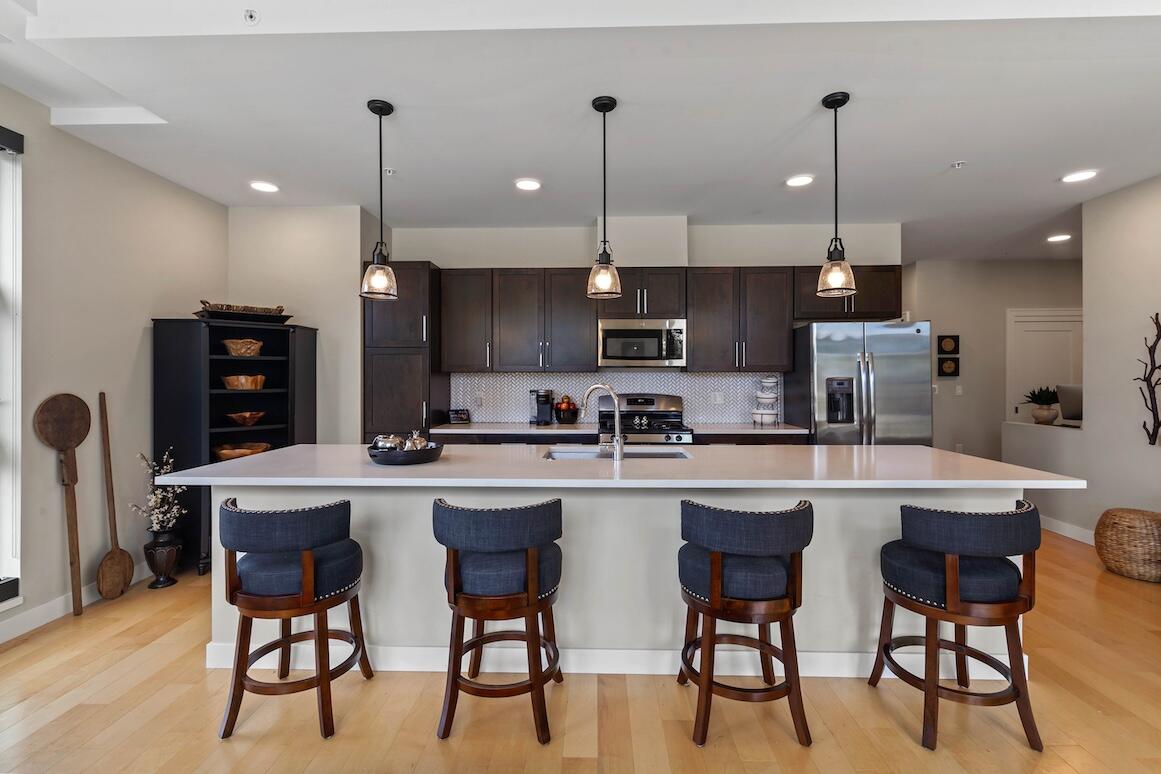 Oconomowoc, Wisconsin, 53066, United States, 1 Bedroom Bedrooms, ,2 BathroomsBathrooms,Residential,For Sale,1819550