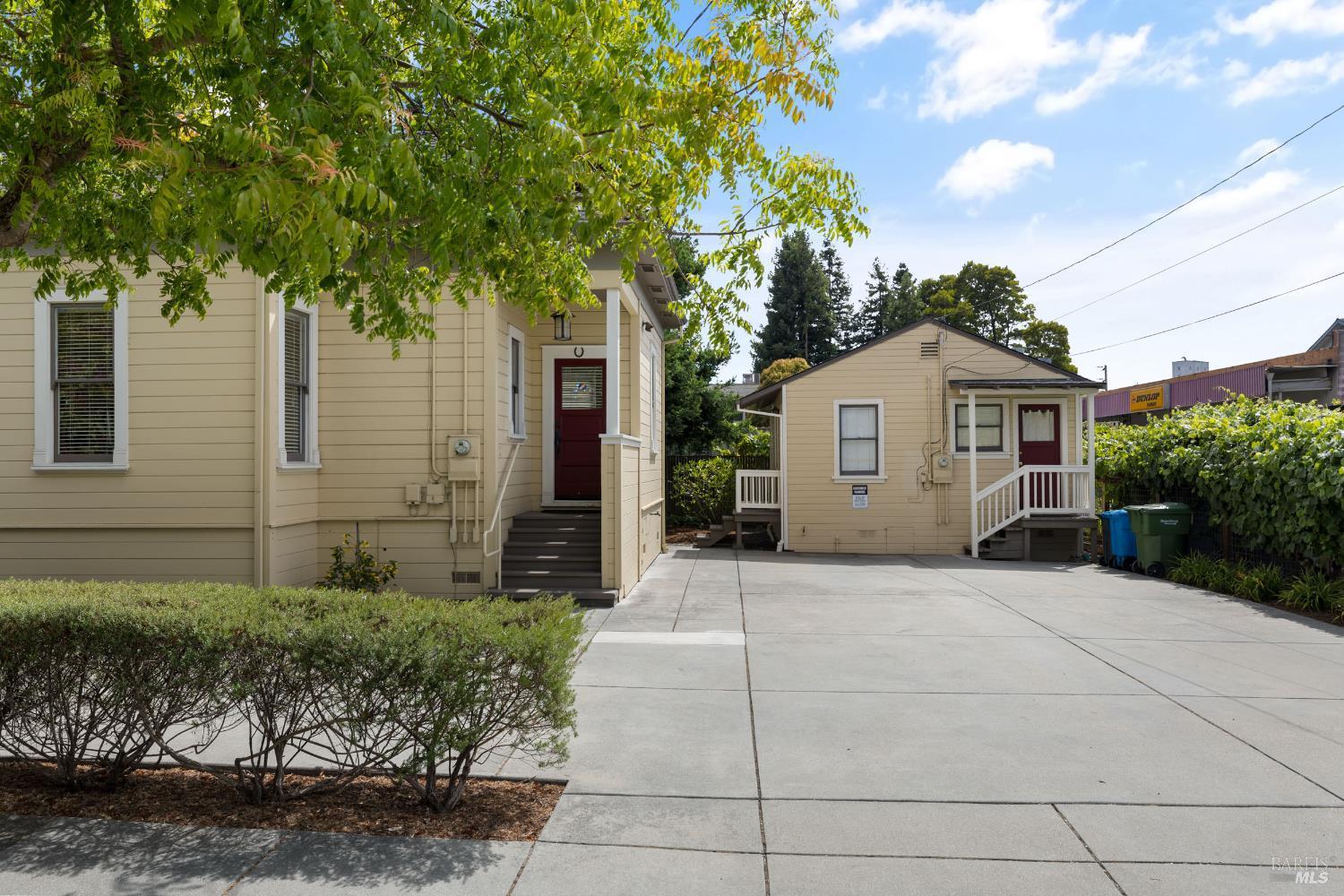Petaluma, California, 94952, United States, 2 Bedrooms Bedrooms, ,1 BathroomBathrooms,Residential,For Sale,1921349