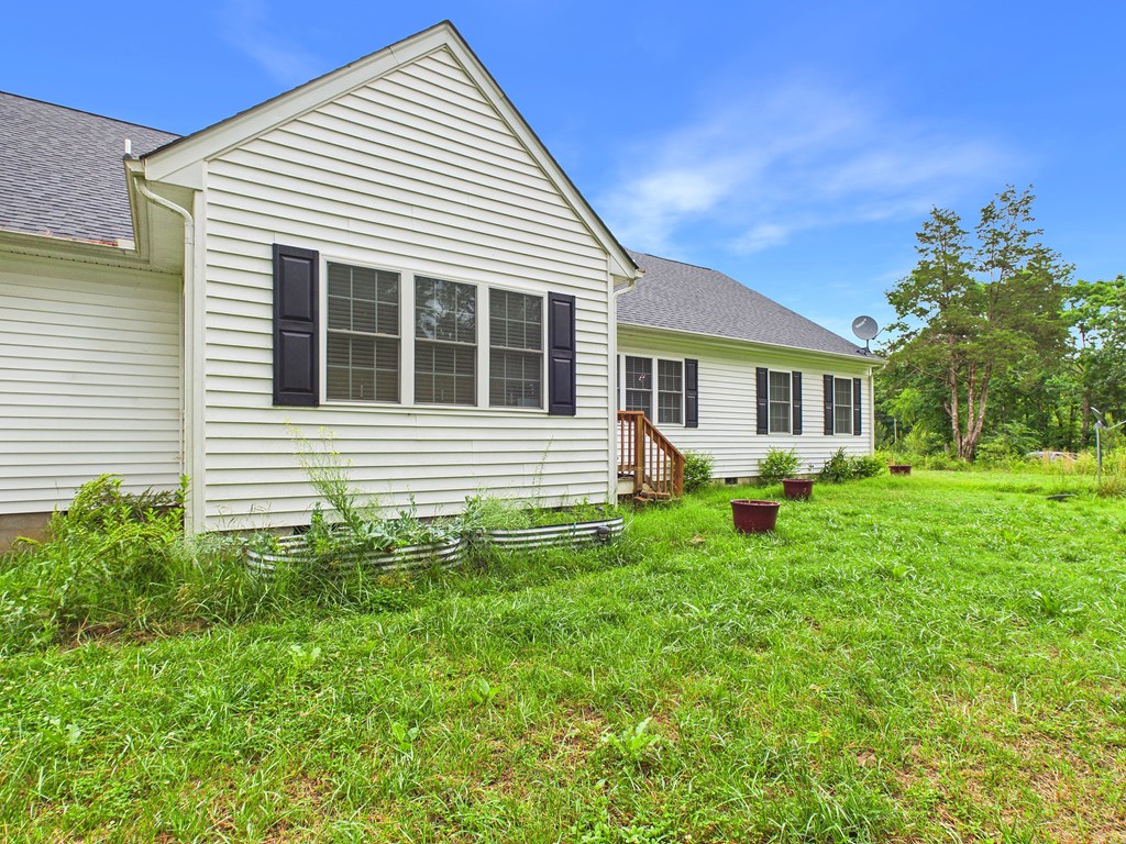 Cumberland, Virginia, 23901, United States, 4 Bedrooms Bedrooms, ,3 BathroomsBathrooms,Residential,For Sale,2048772
