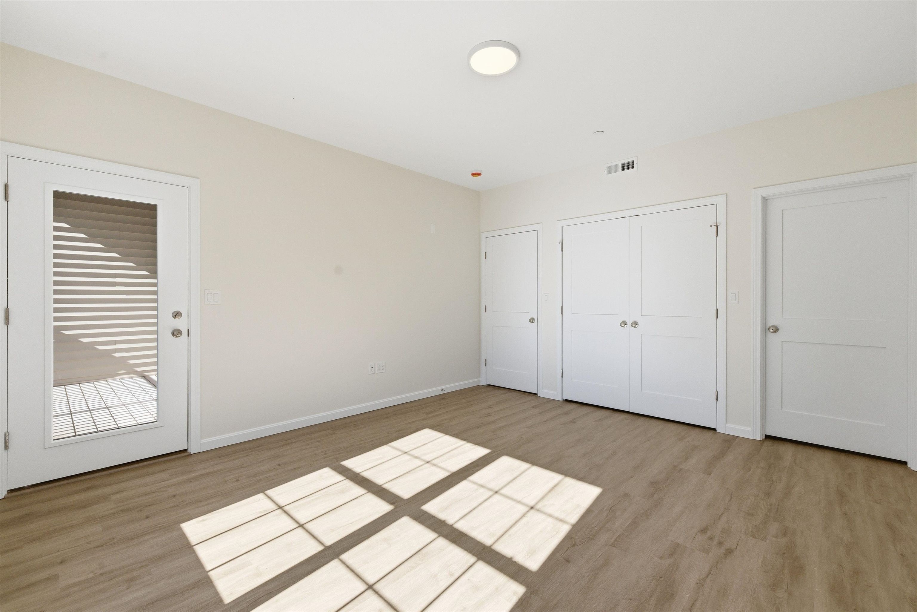 Lincoln, New Hampshire, 03251, United States, 3 Bedrooms Bedrooms, ,2 BathroomsBathrooms,Residential,For Sale,1980638