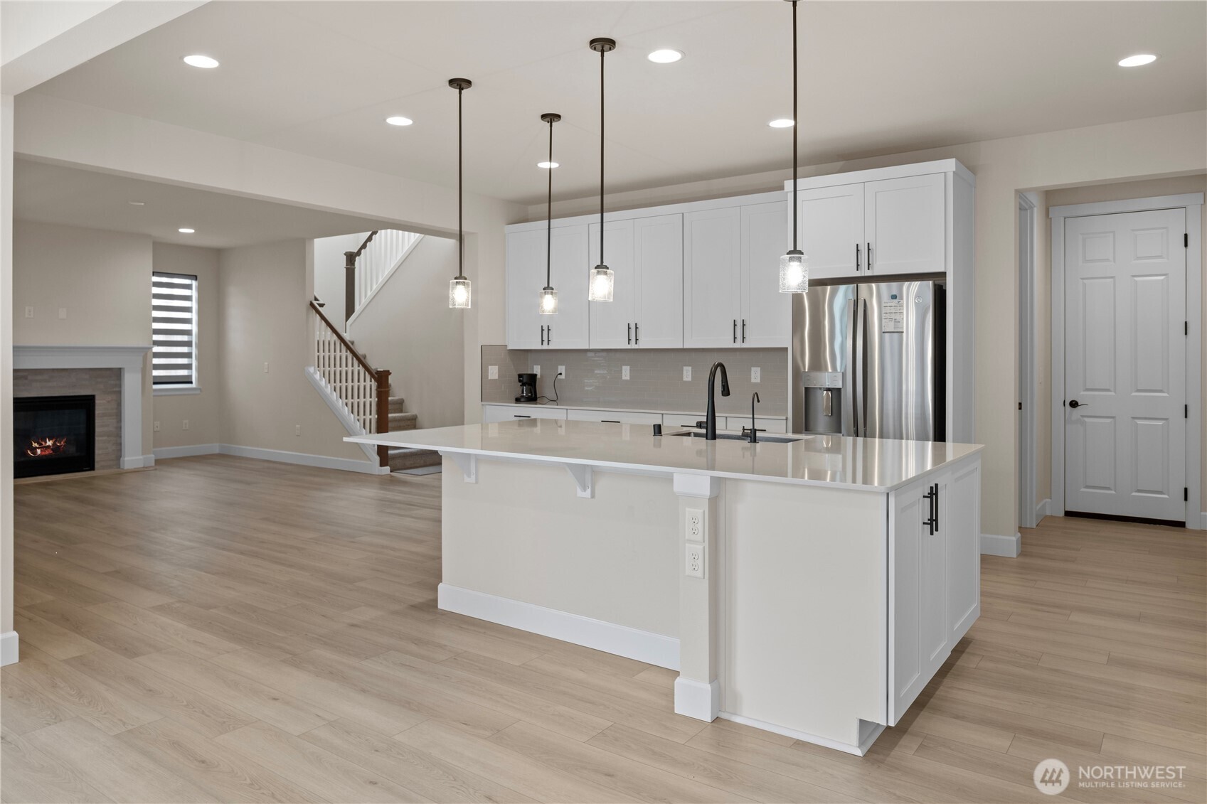 Ferndale, Washington, 98248, United States, 4 Bedrooms Bedrooms, ,3 BathroomsBathrooms,Residential,For Sale,1896950
