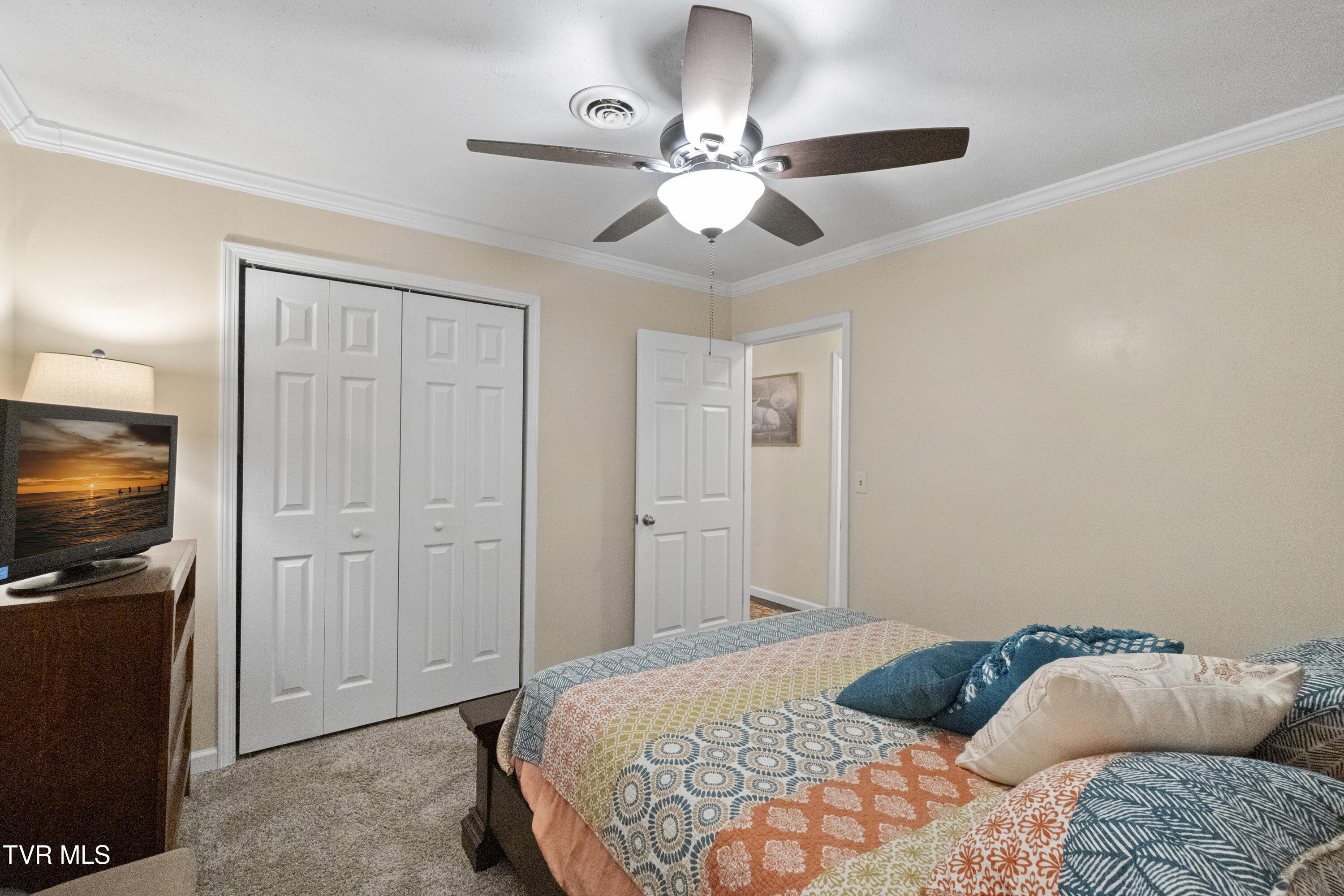 Greeneville, Tennessee, 37743, United States, 3 Bedrooms Bedrooms, ,2 BathroomsBathrooms,Residential,For Sale,1990242