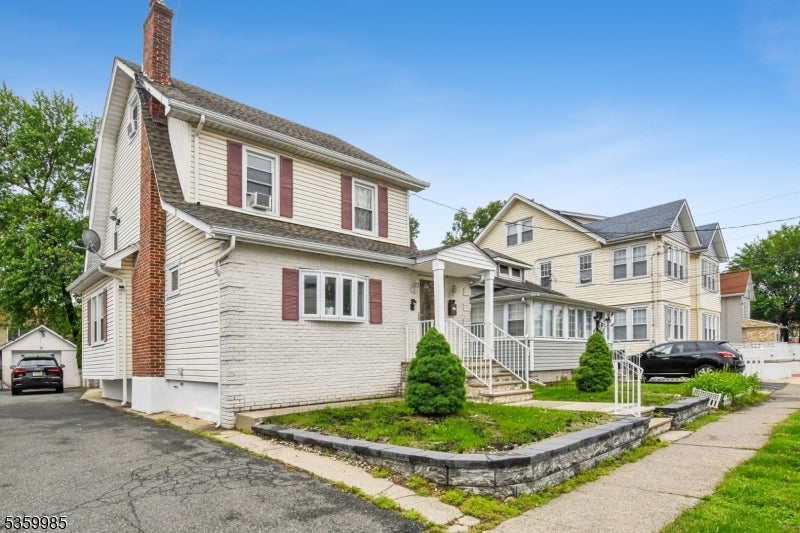 Bloomfield Twp., New Jersey, 07003, United States, 4 Bedrooms Bedrooms, ,3 BathroomsBathrooms,Residential,For Sale,1983850