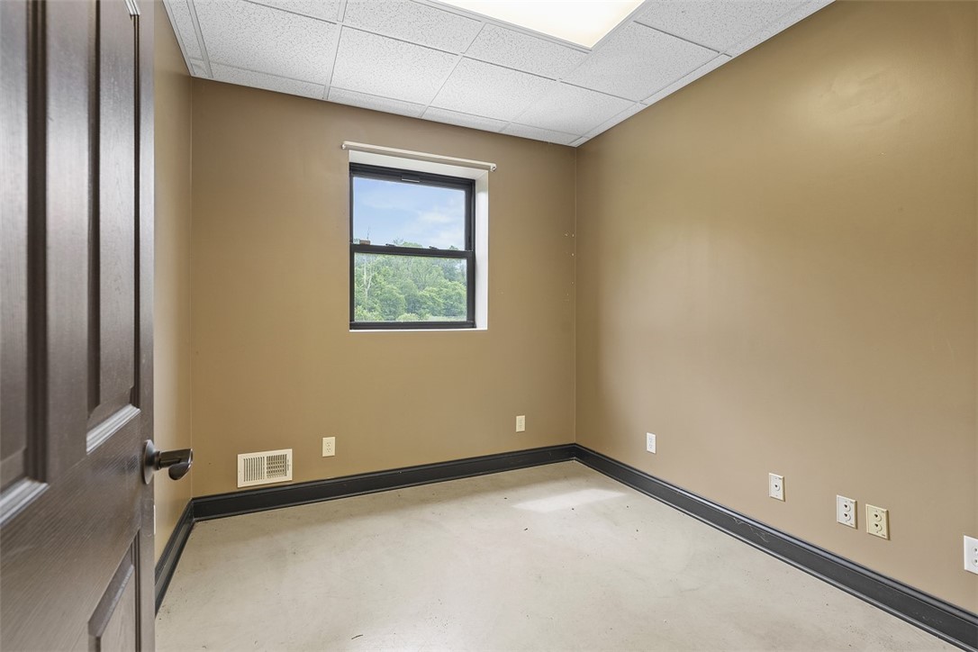Delmont, Pennsylvania, 15626, United States, 3 Bedrooms Bedrooms, ,2 BathroomsBathrooms,Residential,For Sale,1885668