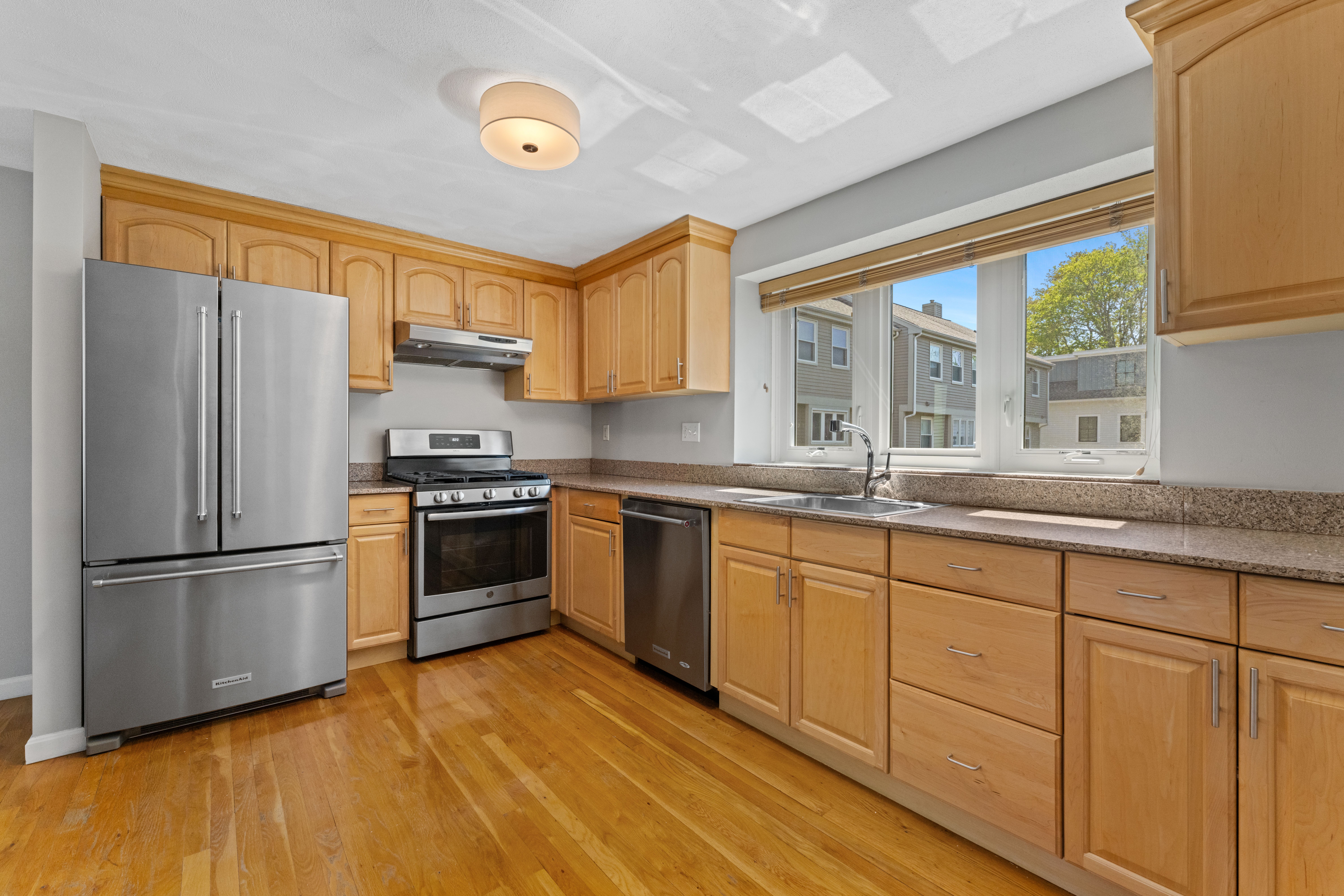  174 Adams, Newton, MA, 02458 - 物件實景