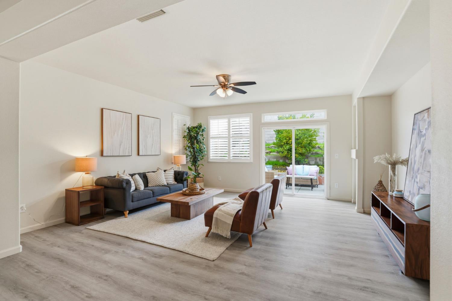 Stockton, California, 95209, United States, 4 Bedrooms Bedrooms, ,3 BathroomsBathrooms,Residential,For Sale,1998971