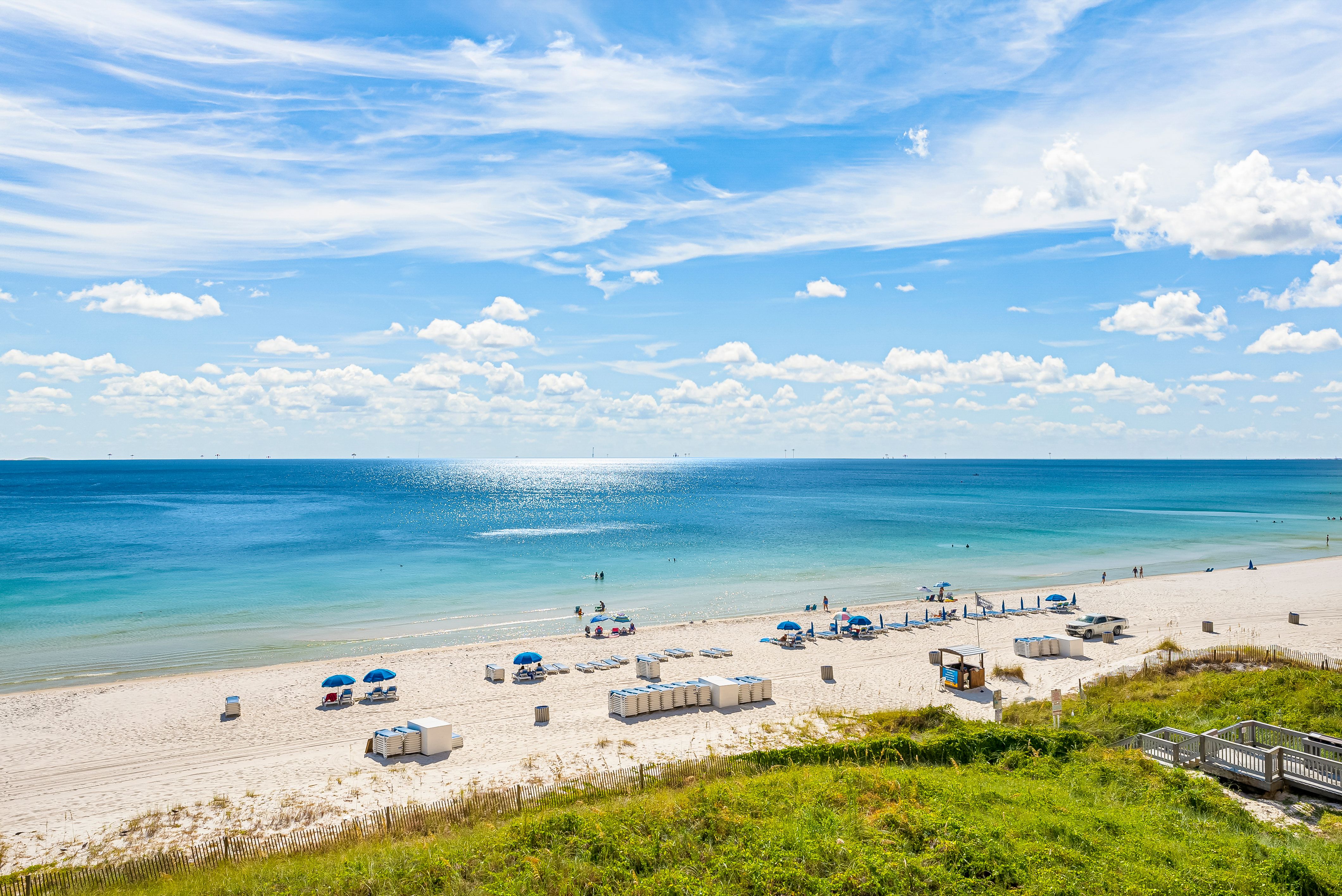  Fully-Furnished Gulf-Front Penthouse With Bunk Room In Prime Location - 物件實景