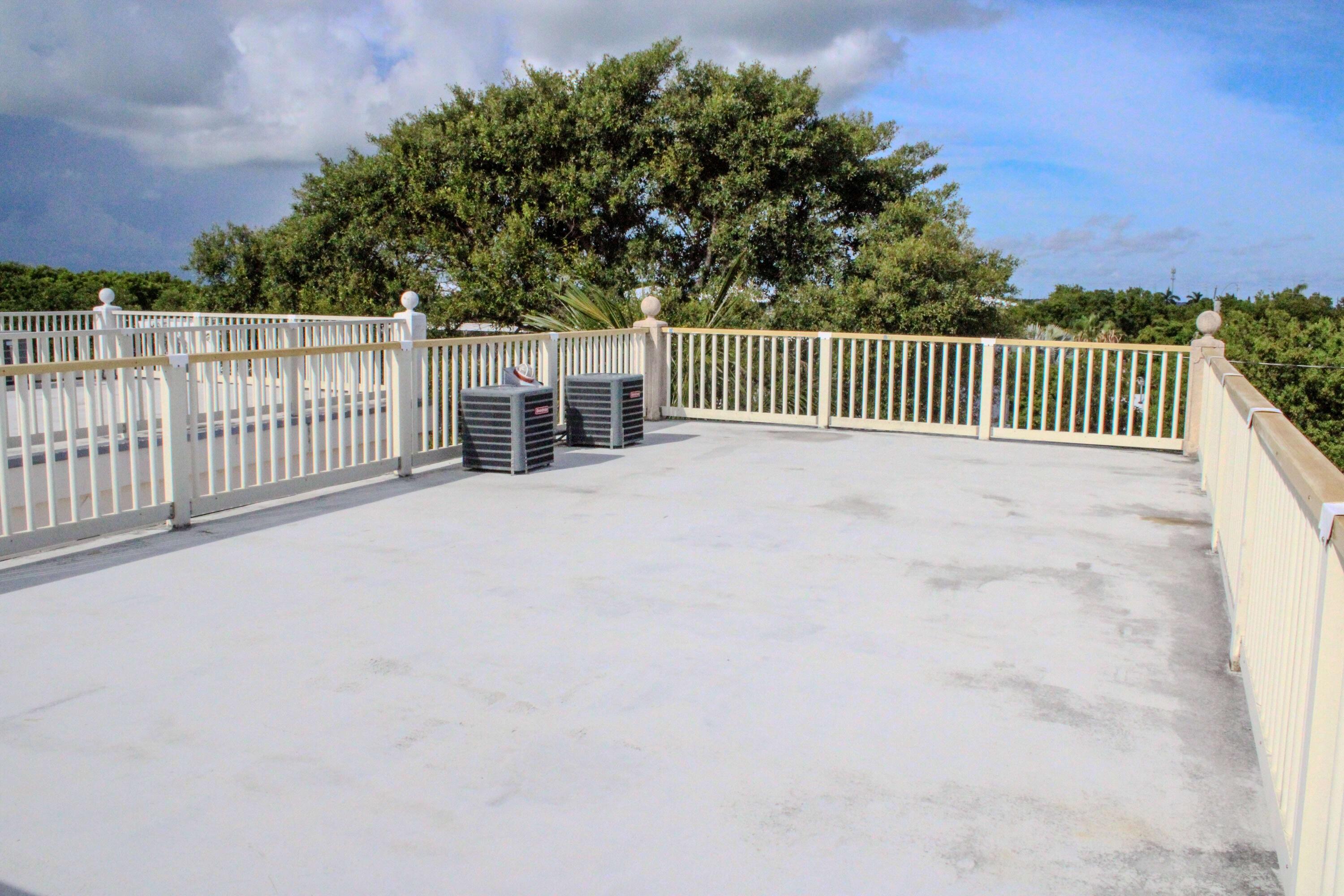 MARATHON, Florida, 33050, United States, 3 Bedrooms Bedrooms, ,3 BathroomsBathrooms,Residential,For Sale,1901475