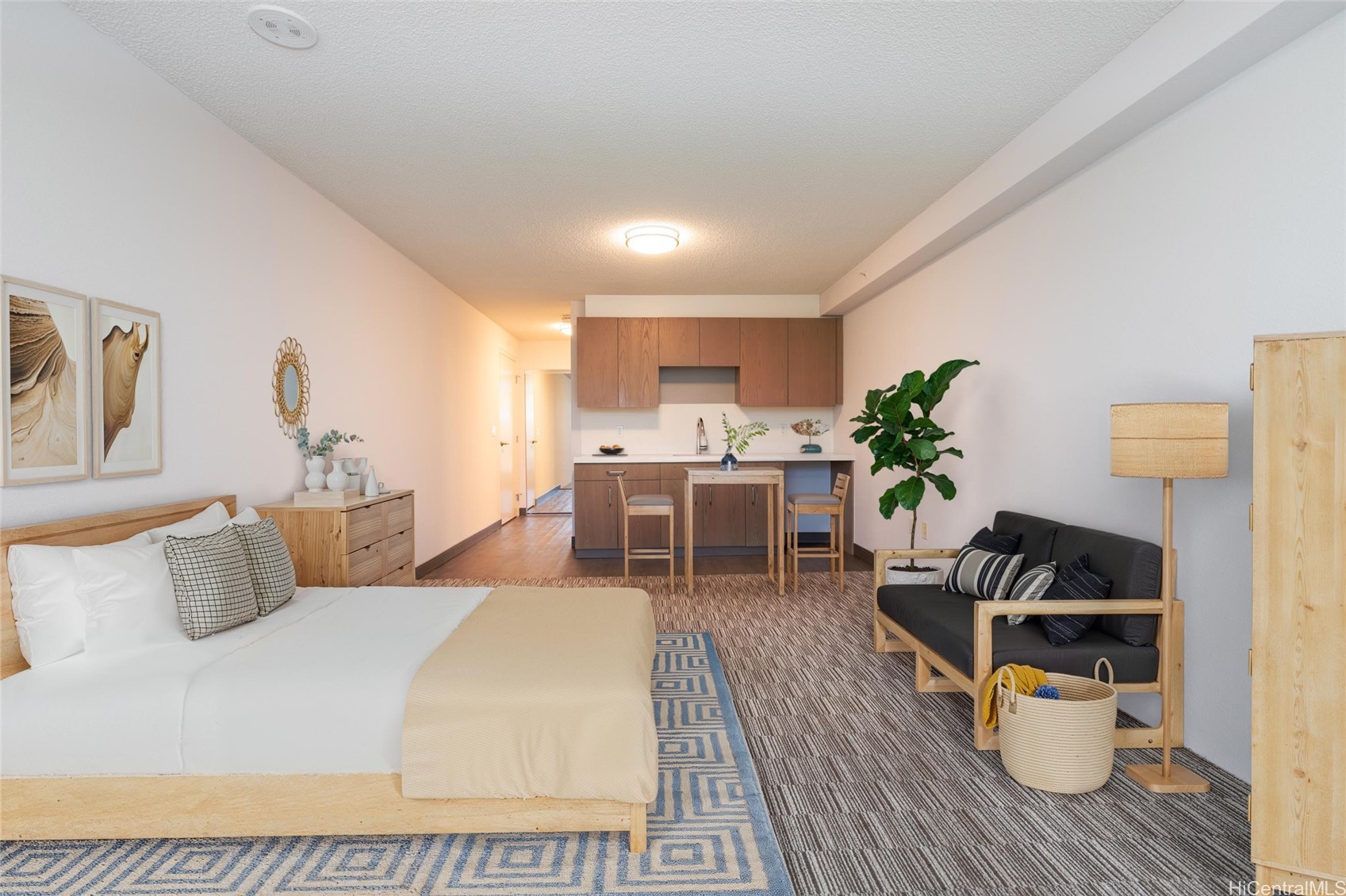 Honolulu, Hawaii, 96825, United States, 2 Bedrooms Bedrooms, ,2 BathroomsBathrooms,Residential,For Sale,1875289