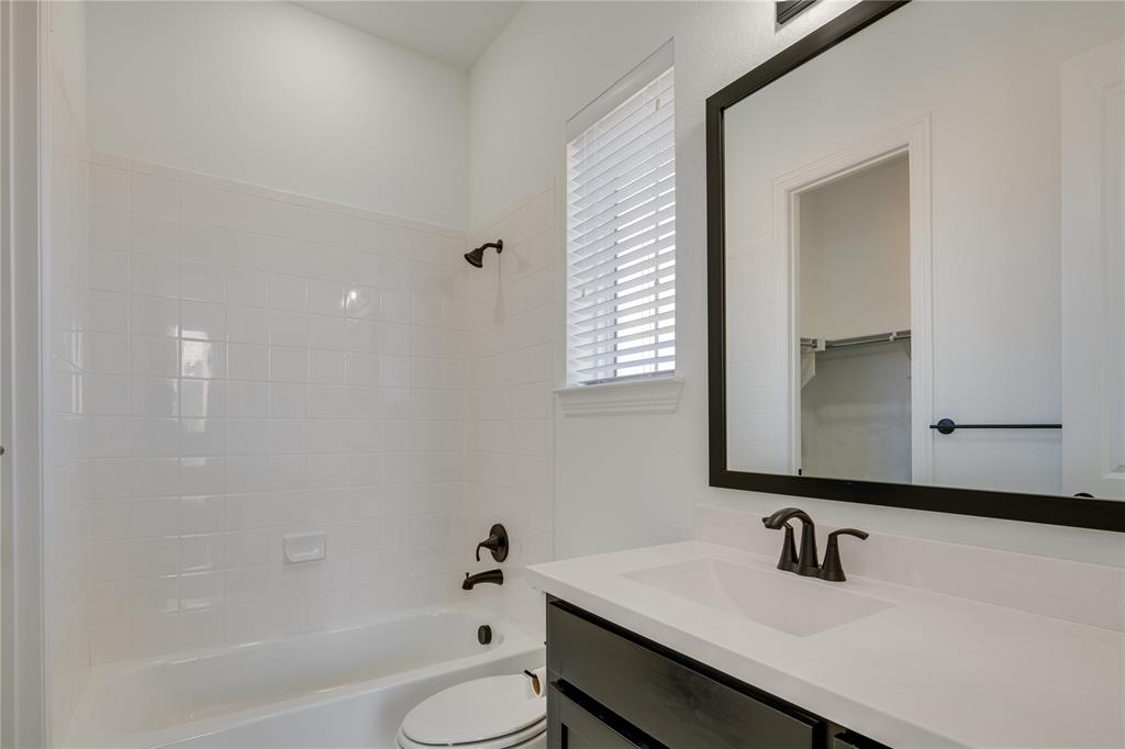 Aubrey, Texas, 76227, United States, 4 Bedrooms Bedrooms, ,4 BathroomsBathrooms,Residential,For Sale,1961194