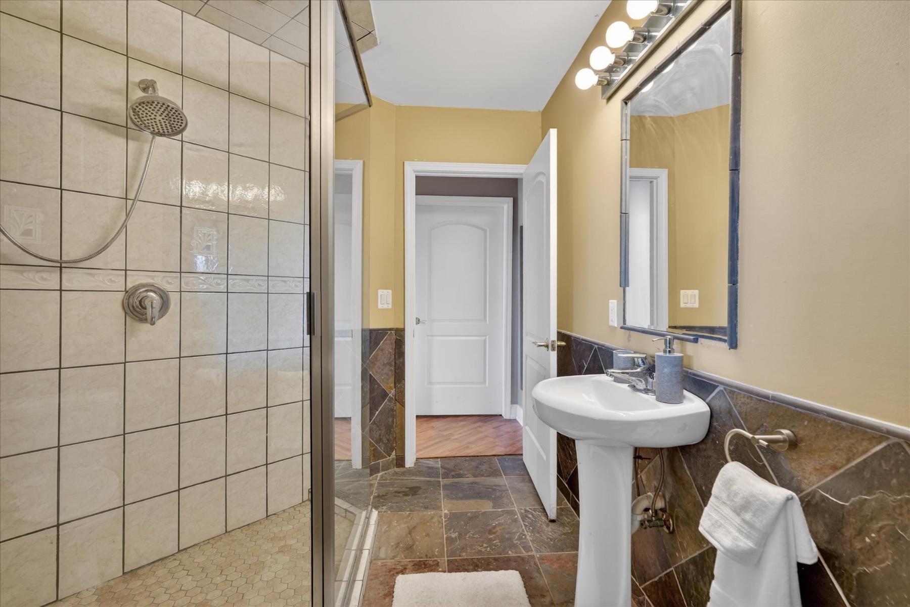  Groveland Township - 物件實景