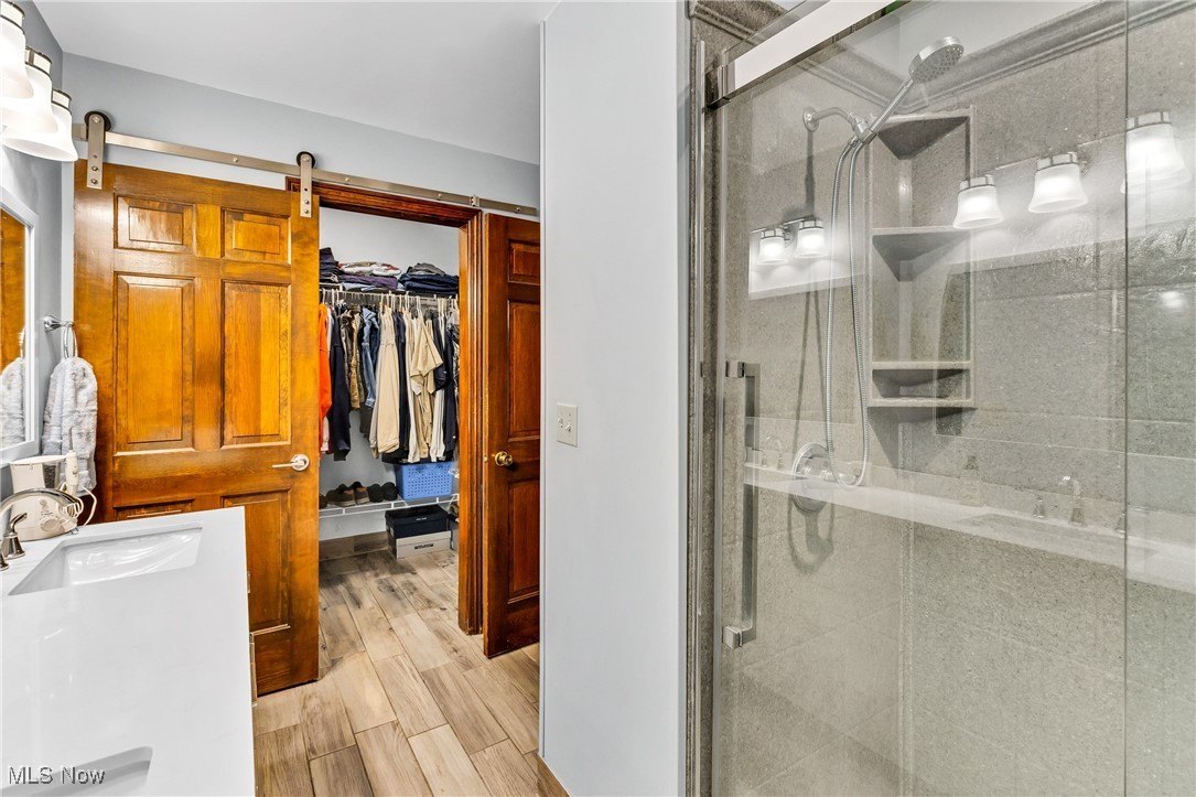 Kinsman, Ohio, 44428, United States, 4 Bedrooms Bedrooms, ,4 BathroomsBathrooms,Residential,For Sale,1983424