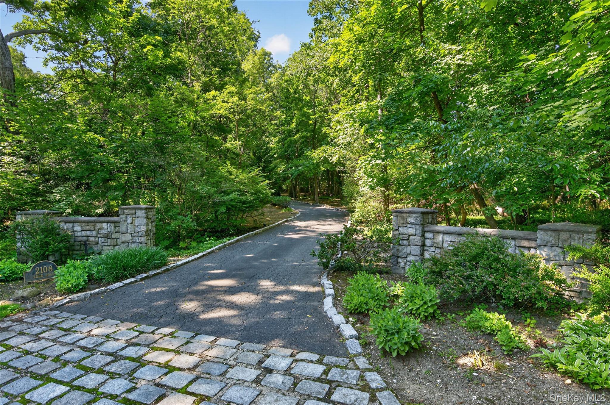  2108 Edge Road, Muttontown, NY, 11791 - 物件實景
