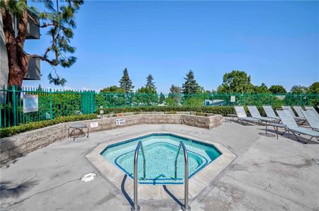 San Pedro, California, 90732, United States, 2 Bedrooms Bedrooms, ,3 BathroomsBathrooms,Residential,For Sale,1974009