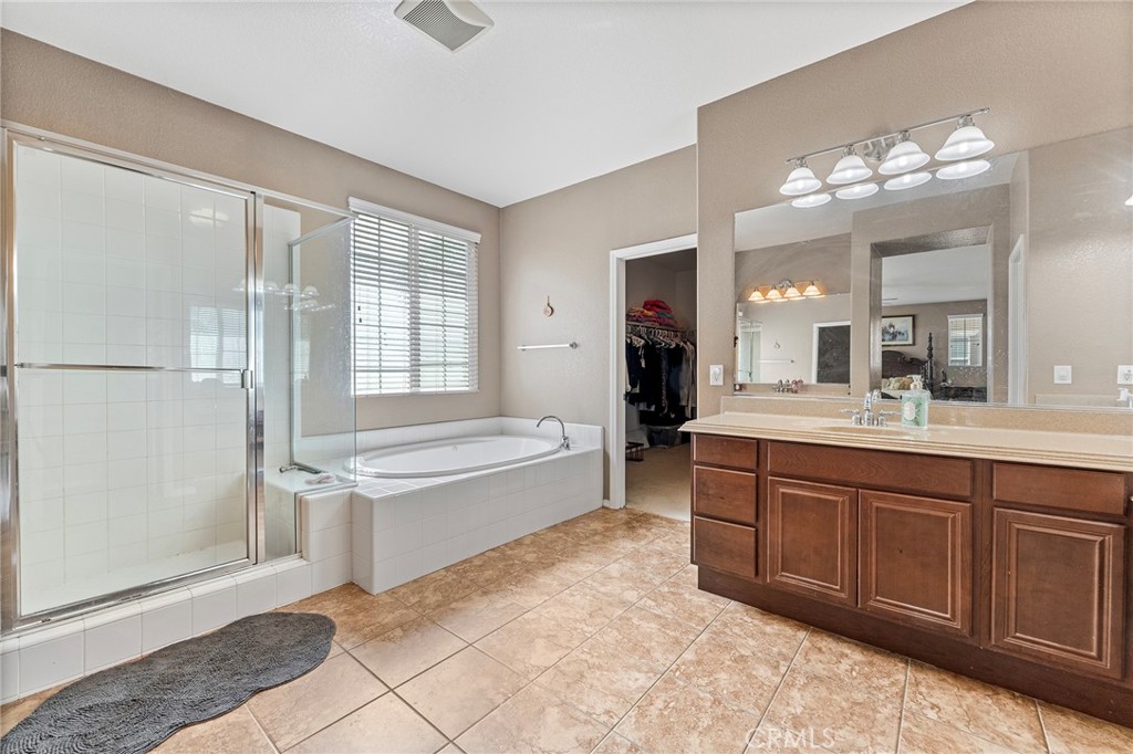 Eastvale, California, 92880, United States, 5 Bedrooms Bedrooms, ,3 BathroomsBathrooms,Residential,For Sale,1930903