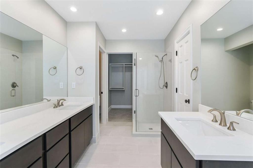 Marietta, Georgia, 30068, United States, 4 Bedrooms Bedrooms, ,3 BathroomsBathrooms,Residential,For Sale,1977177