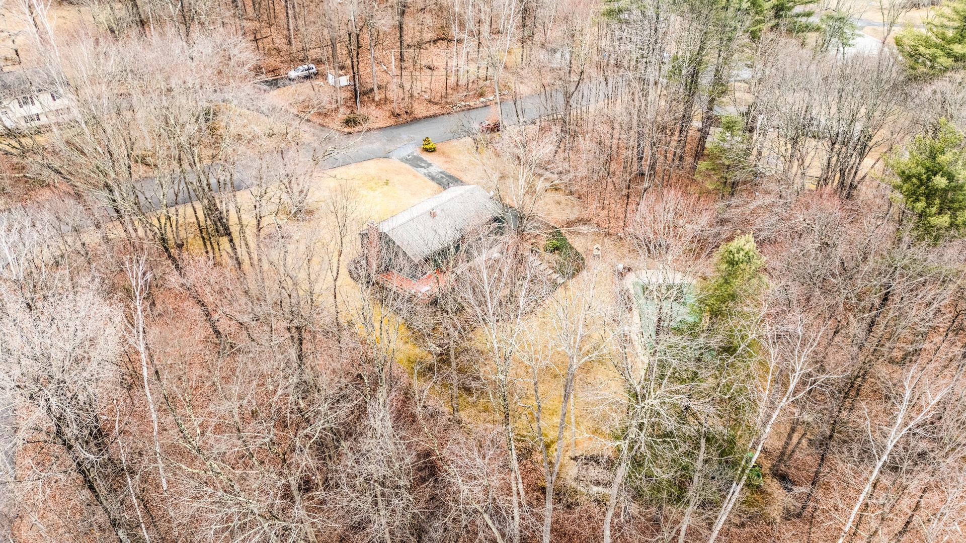 Derry, New Hampshire, 03038, United States, 3 Bedrooms Bedrooms, ,2 BathroomsBathrooms,Residential,For Sale,1935840