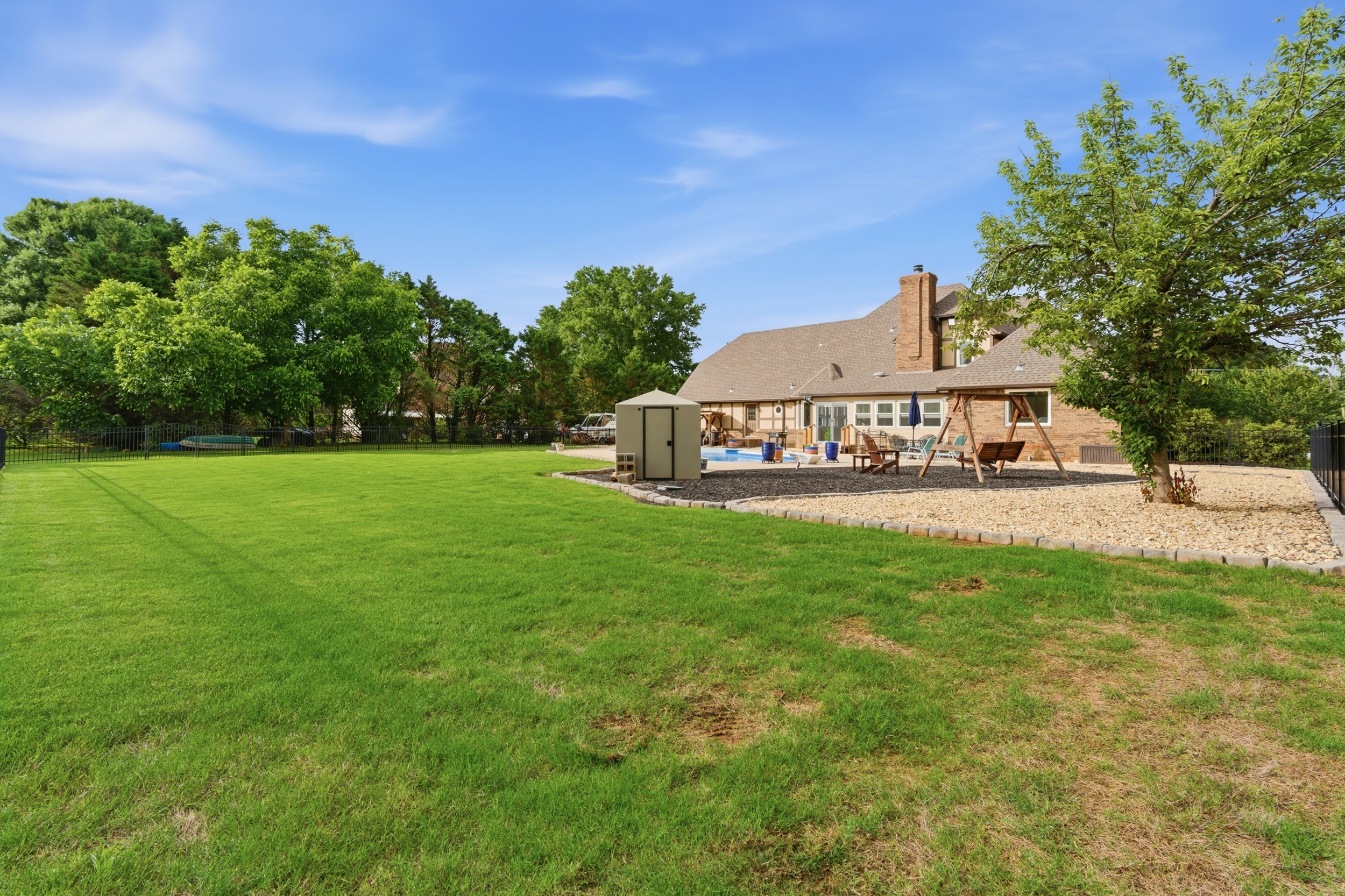  2505 Ashmor Place Southeast - 物件實景