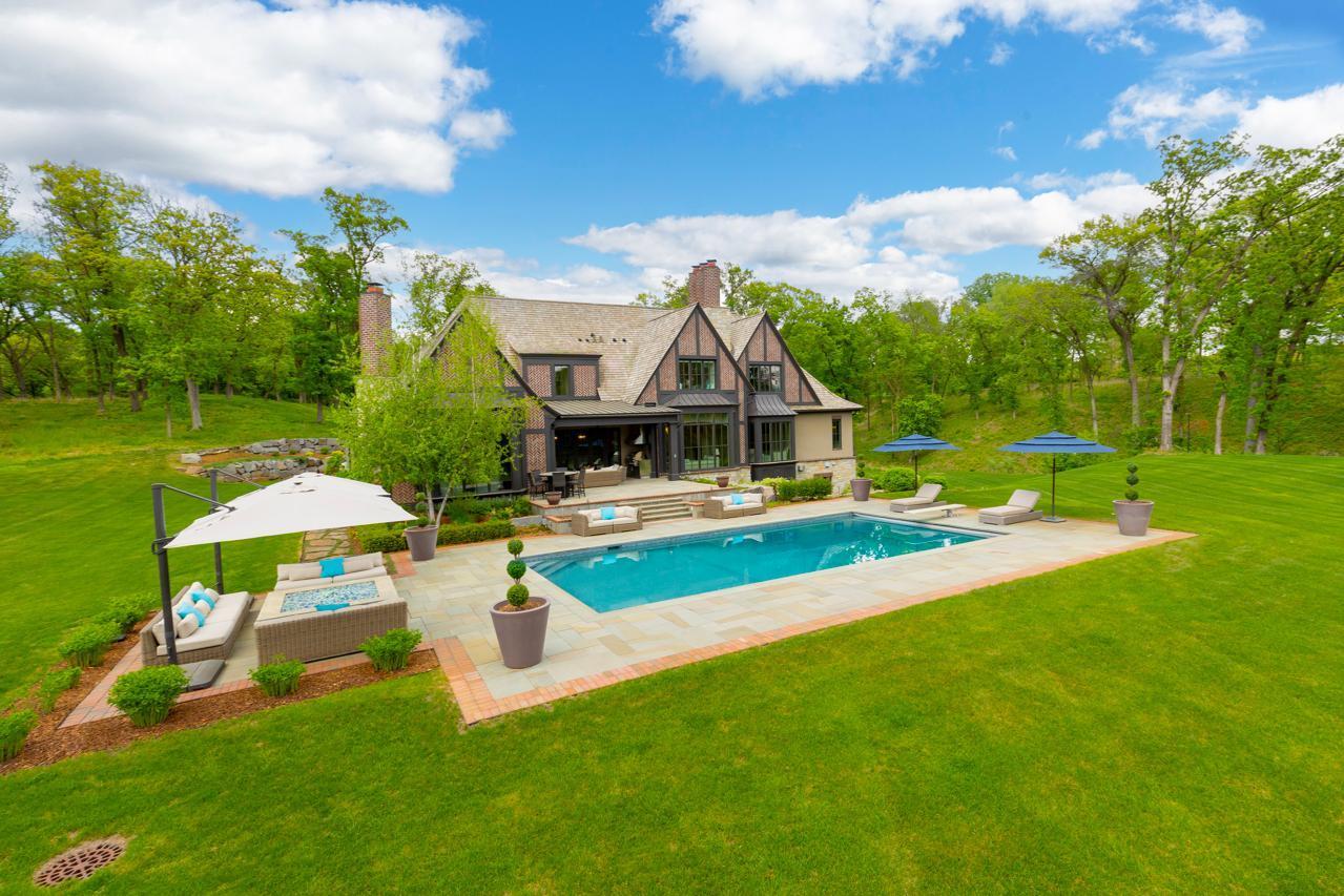 Sunfish Lake, Minnesota, 55118, United States, 5 Bedrooms Bedrooms, ,5 BathroomsBathrooms,Residential,For Sale,1934528