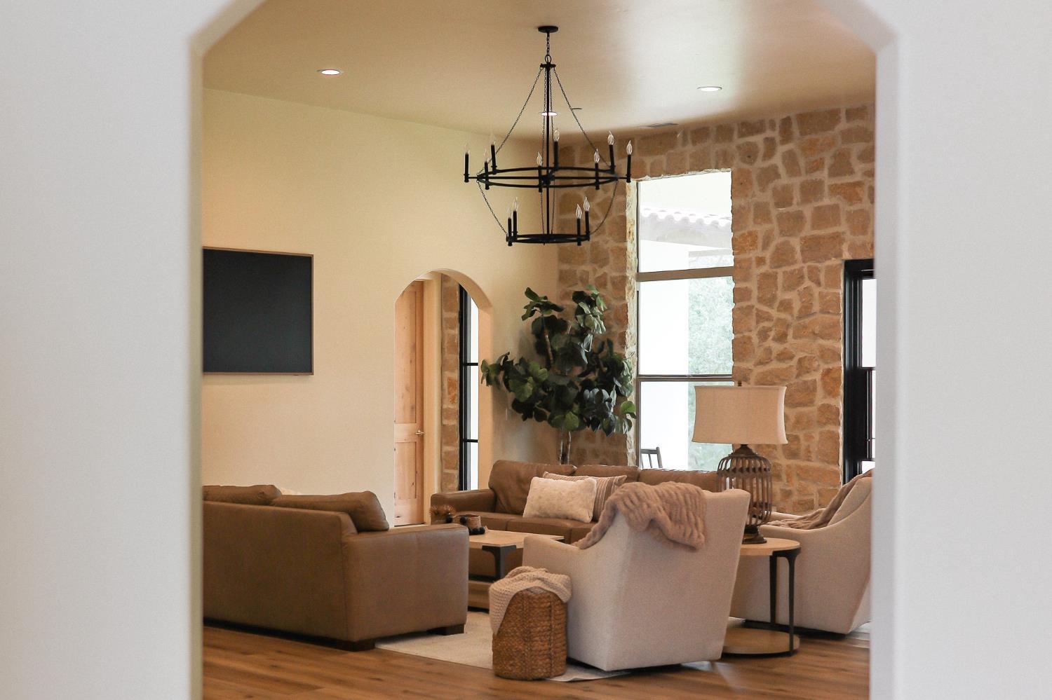 Modesto, California, 95357, United States, 4 Bedrooms Bedrooms, ,4 BathroomsBathrooms,Residential,For Sale,1976586